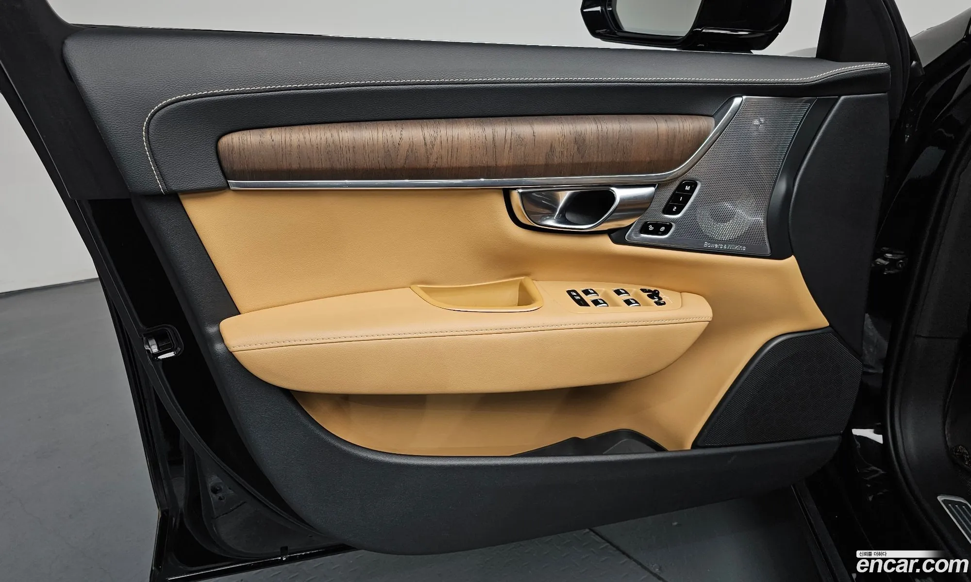 Volvo S90 2021 LVYPT062CMP230148 — 30