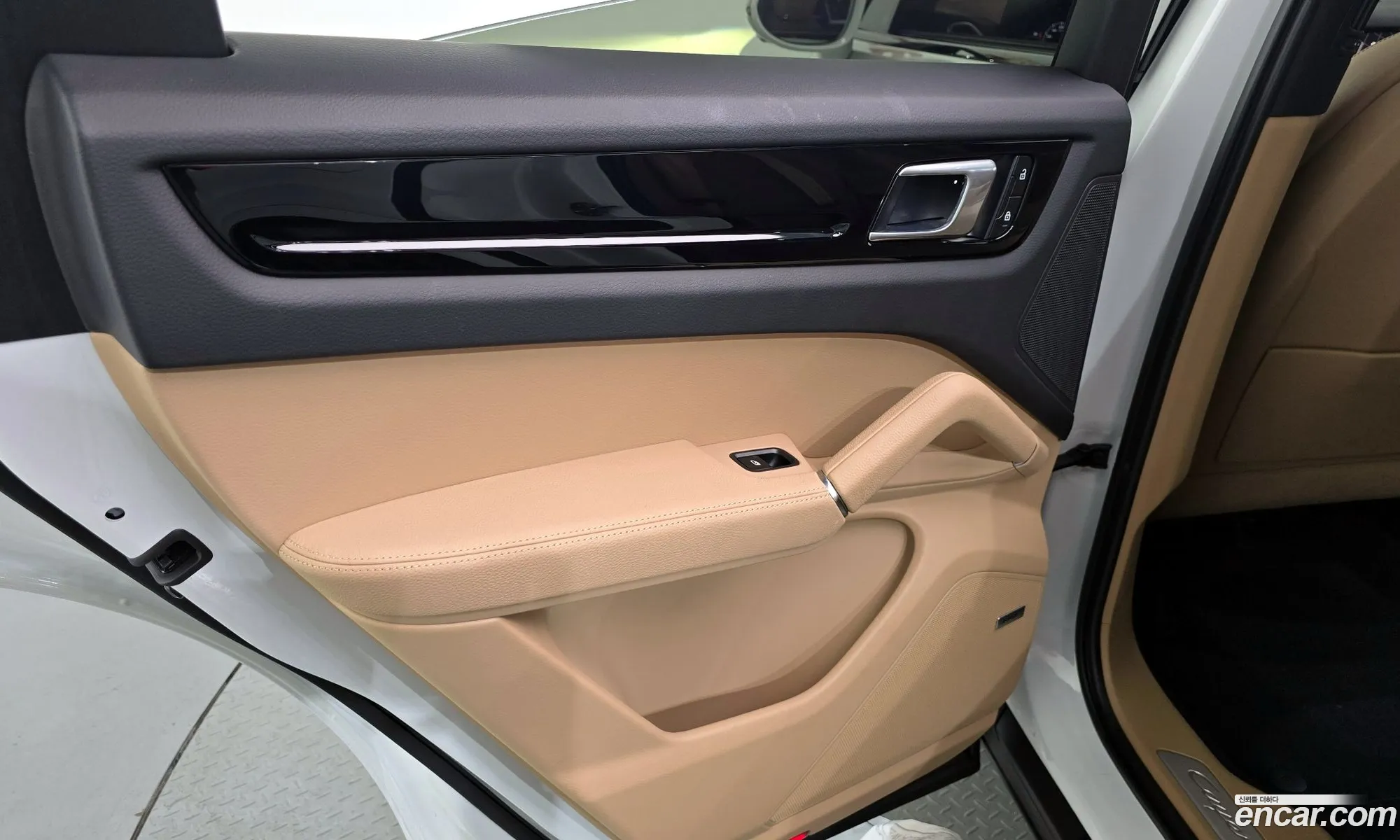 Porsche Cayenne 2023 WP1BE29Y6PDA41765 — 6