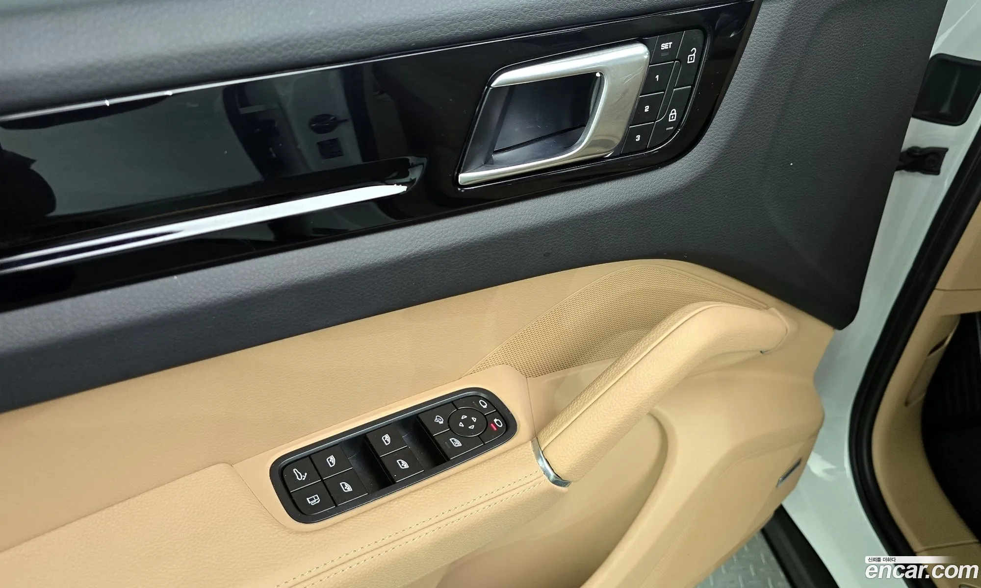 Porsche Cayenne 2023 WP1BE29Y6PDA41765 — 17