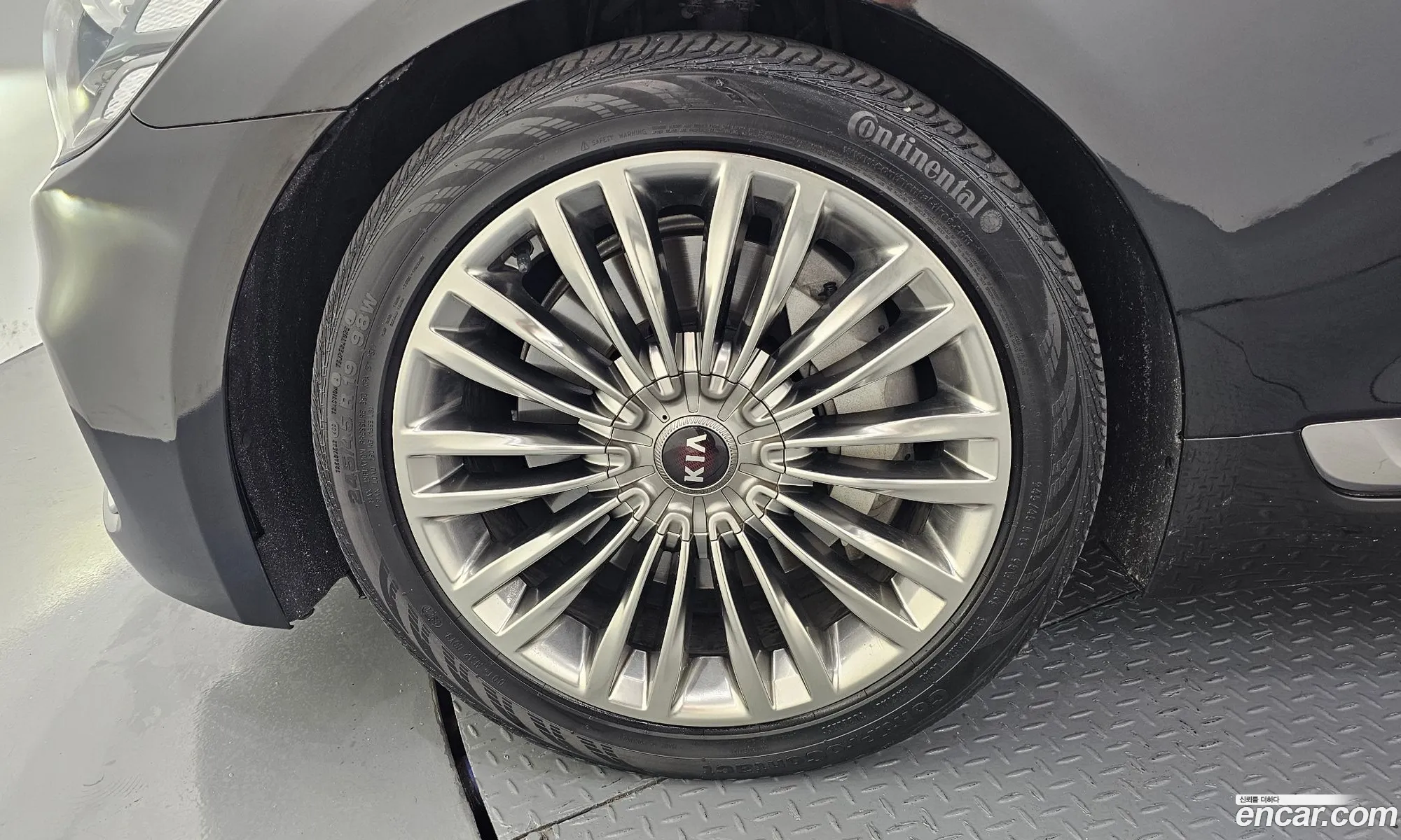 Kia The K9 2018 KNAS2418DKS005722 — 8
