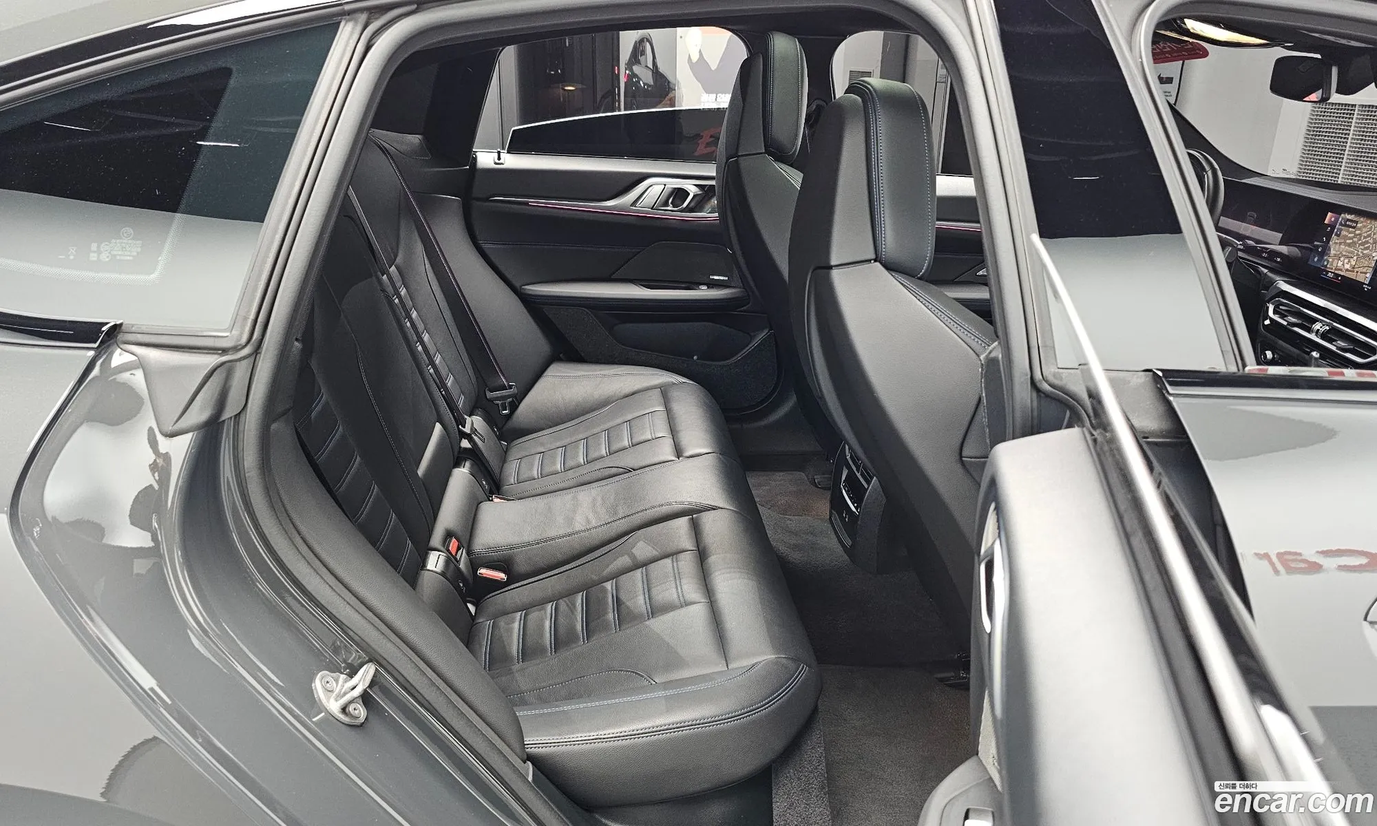 BMW i4 2023 WBY31AW01PFP63870 — 26