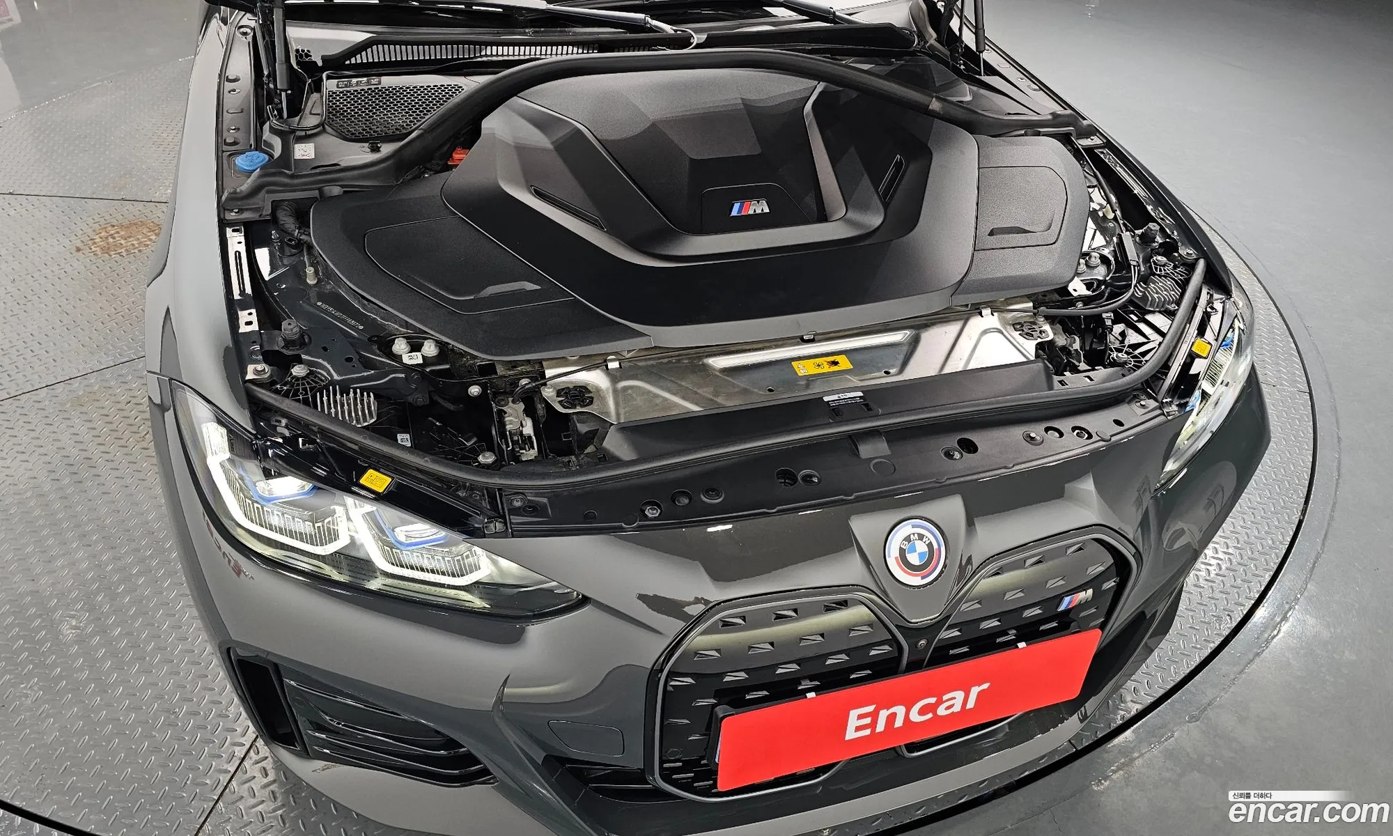 BMW i4 2023 WBY31AW01PFP63870 — 18