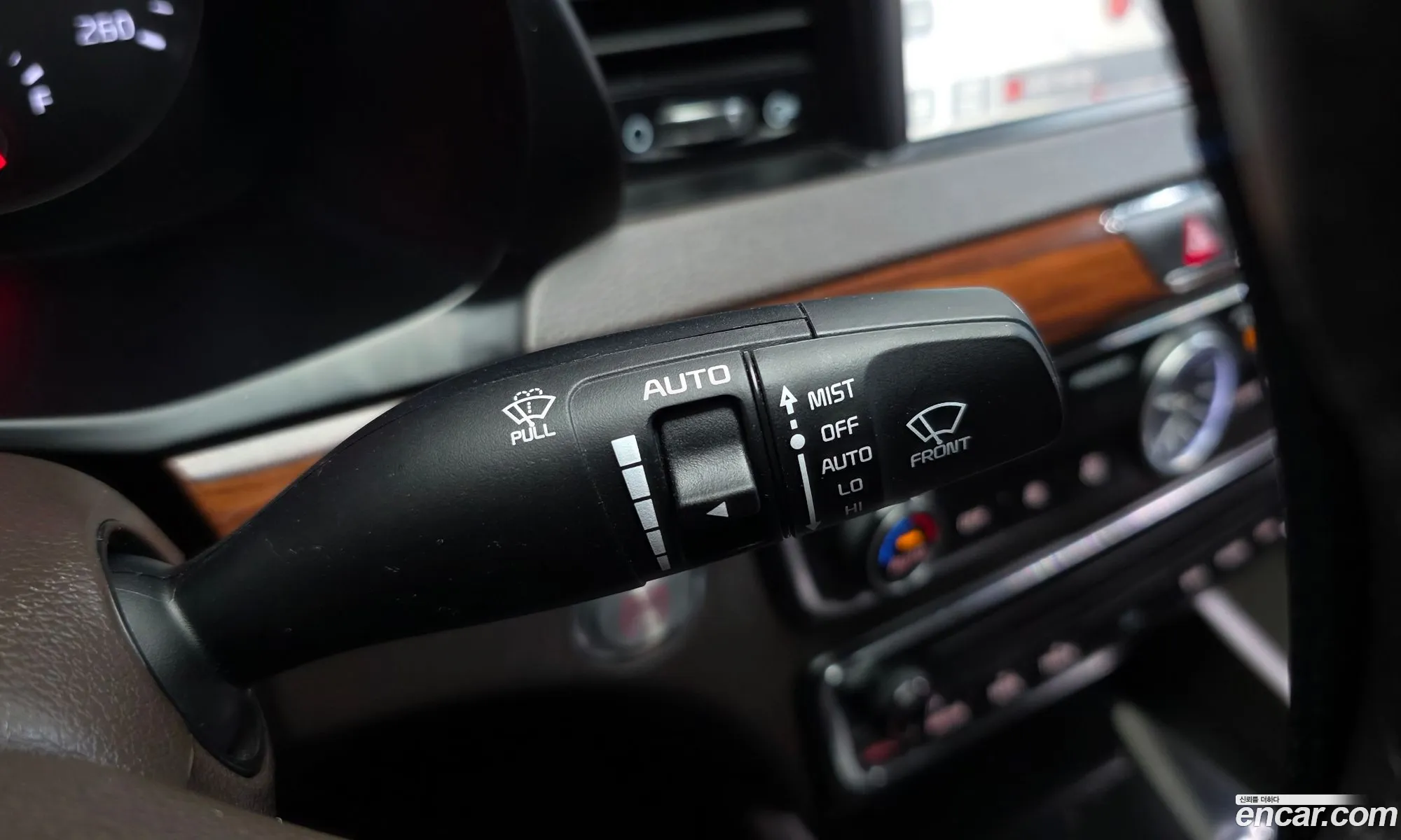 Kia K7 2016 — 26