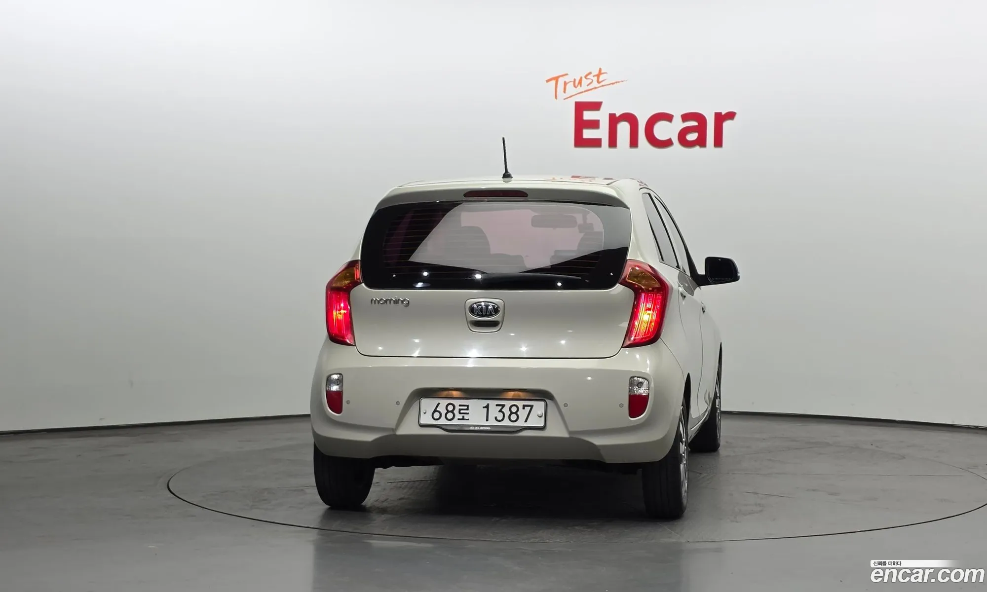 Kia Morning 2014 KNABX511BFT813966 — 3