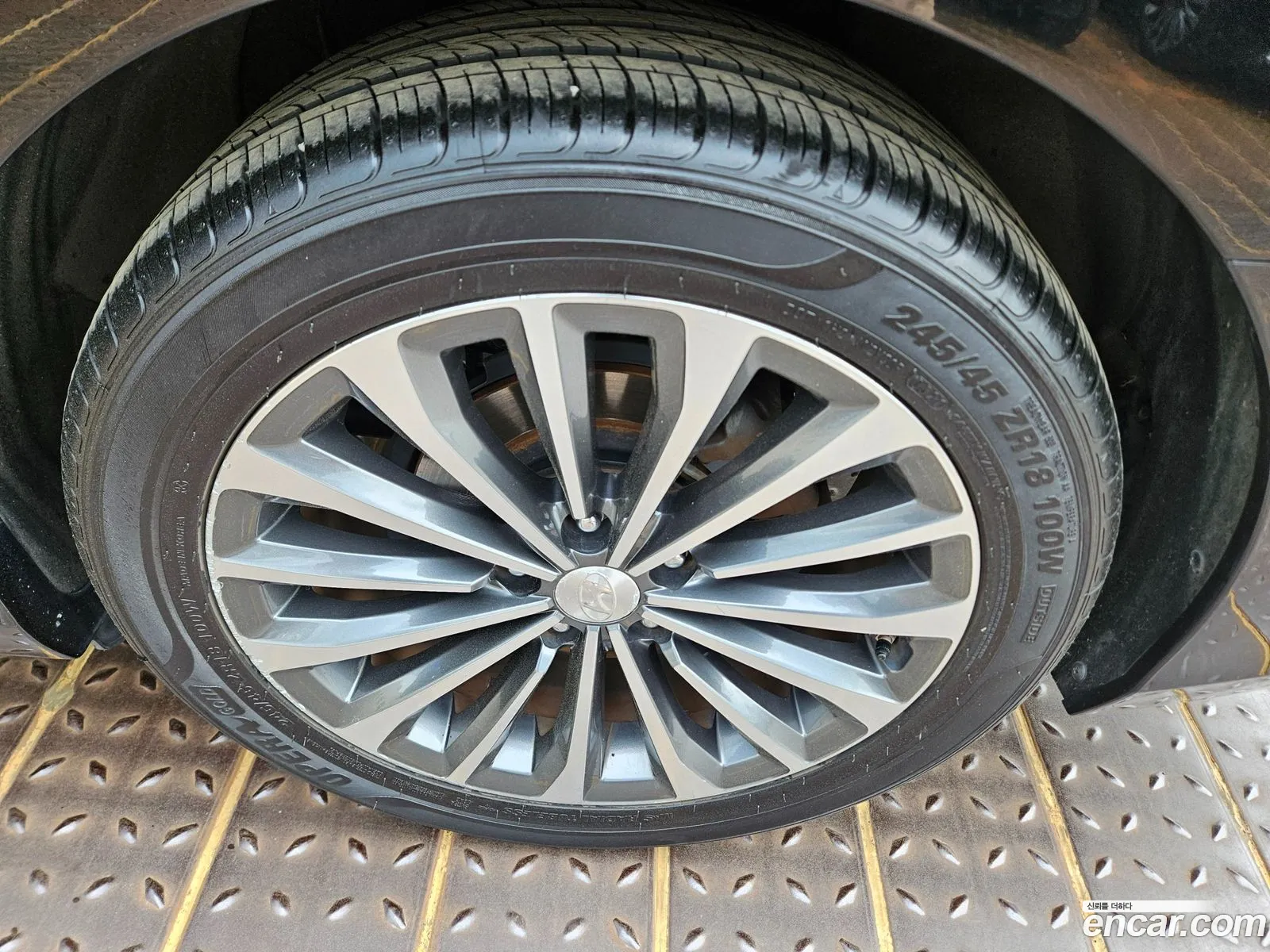 Hyundai Grandeur HG 2013 — 4