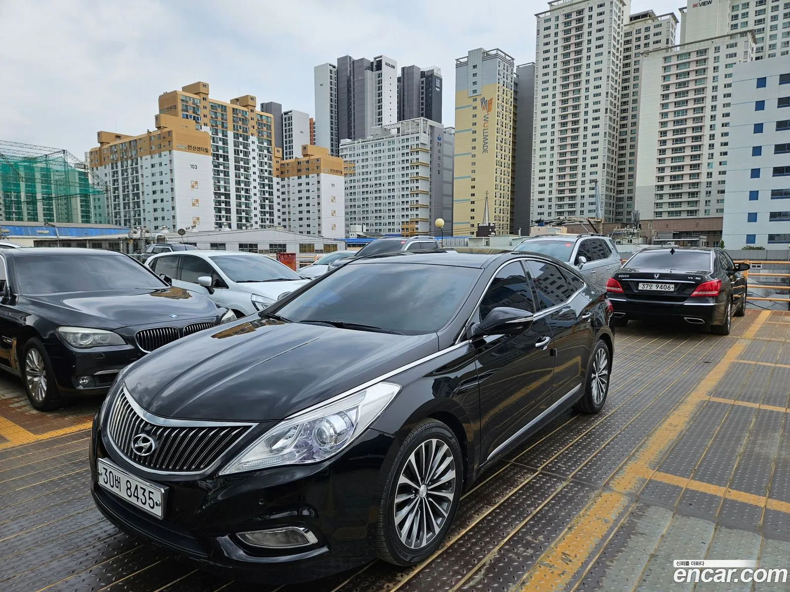 Hyundai Grandeur HG 2013 — 17