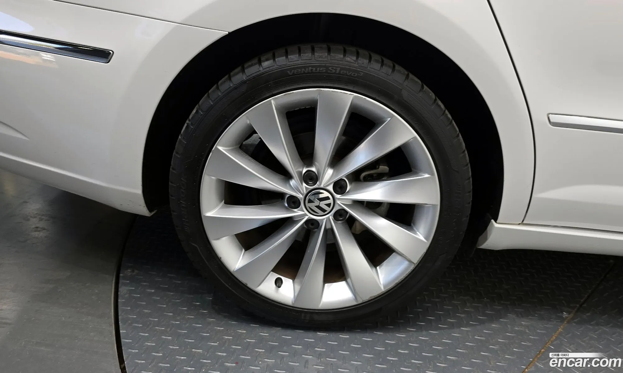 Volkswagen CC 2014 — 30