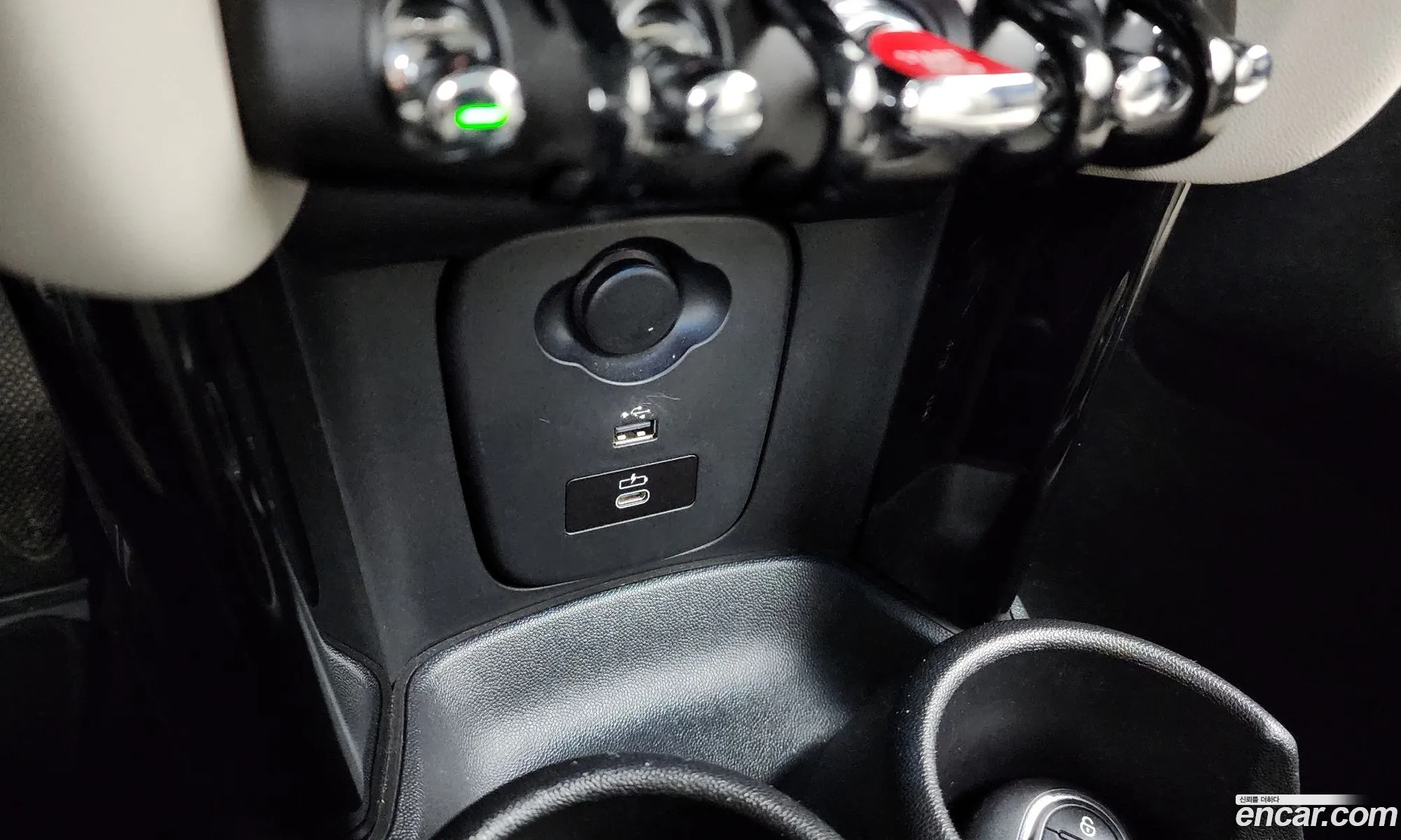 Mini Cooper S 2022 WMW61DH04P2T15477 — 24