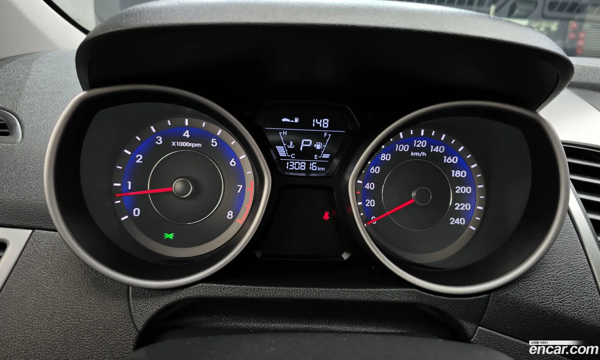 Hyundai Elantra 2014 — 12