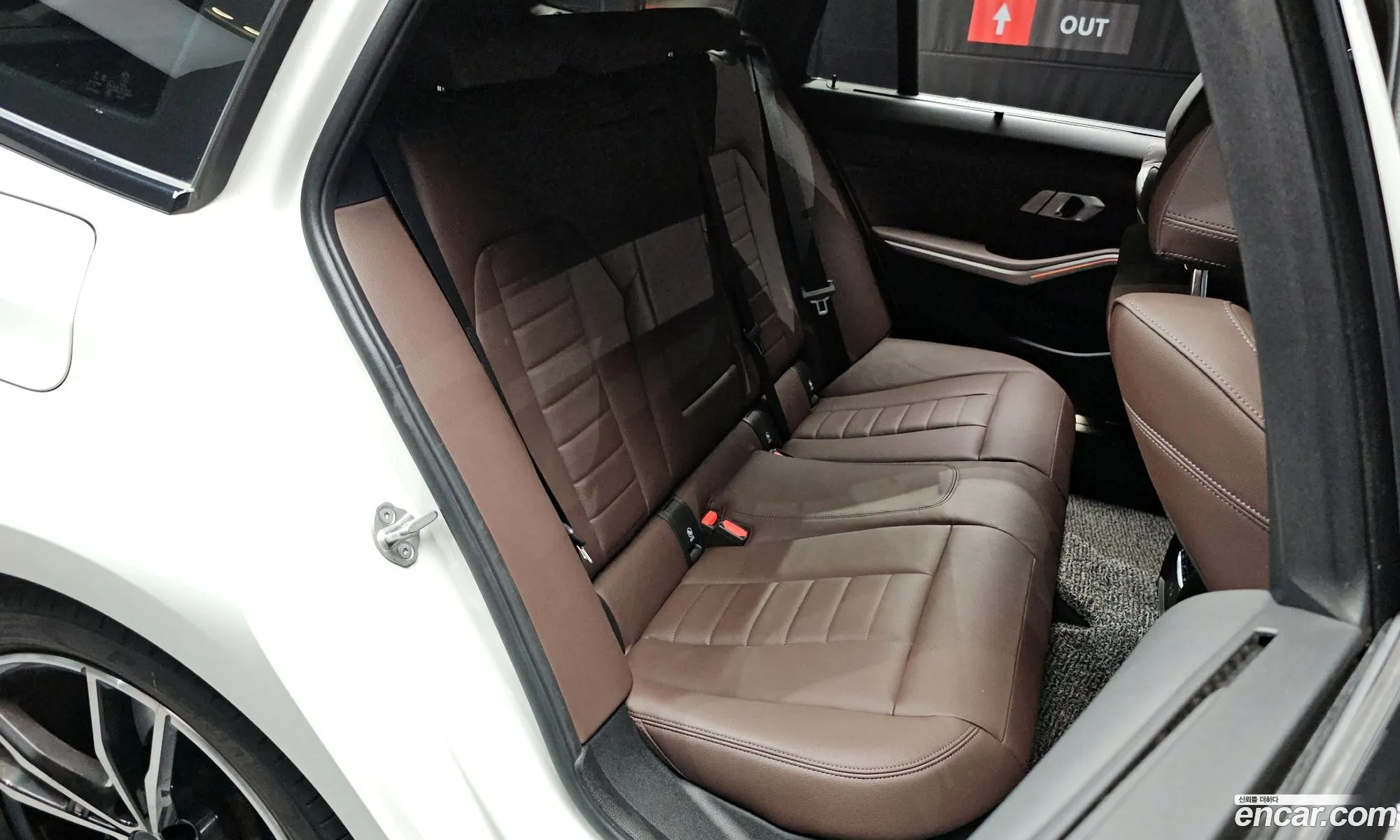 BMW 3 Series 2022 — 16