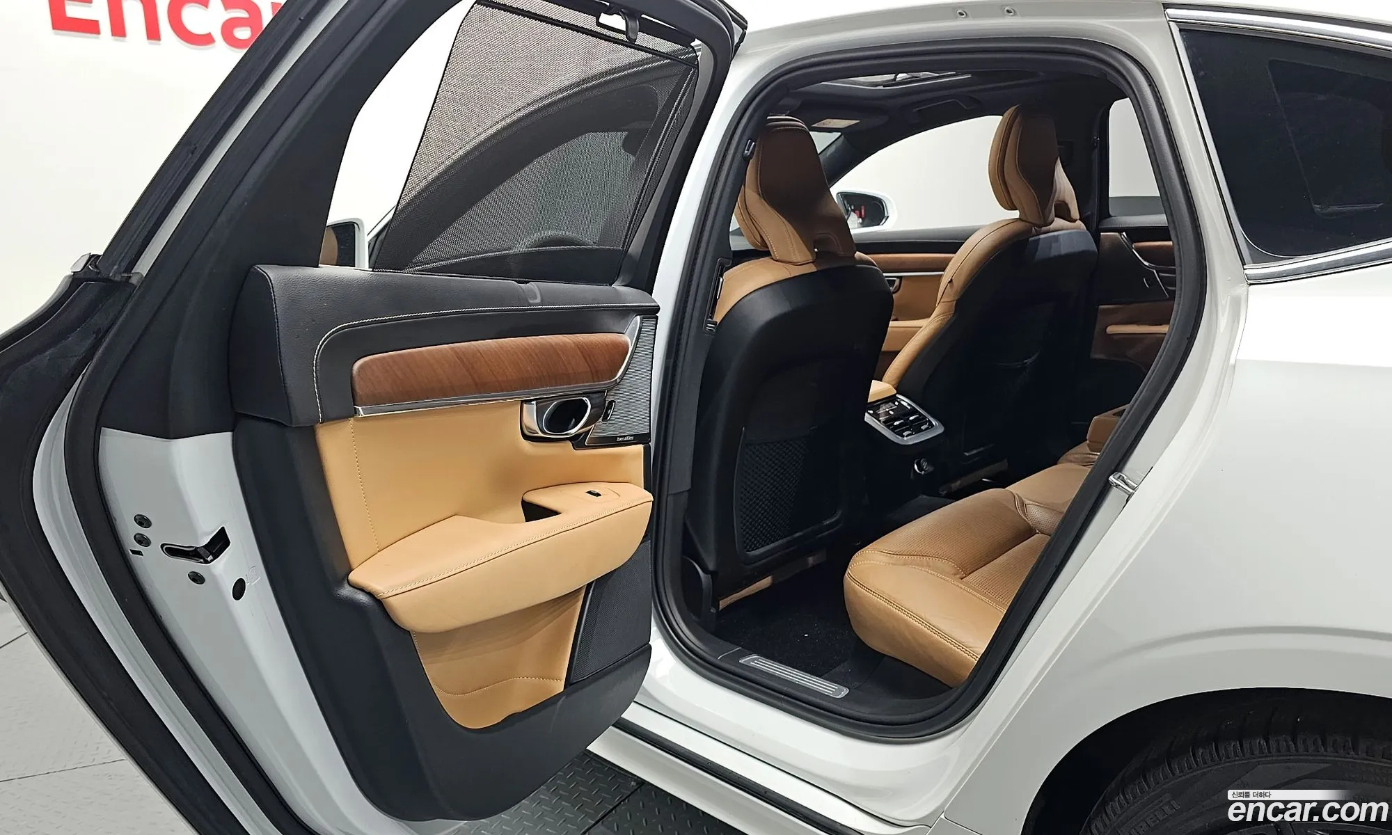 Volvo S90 2019 — 10