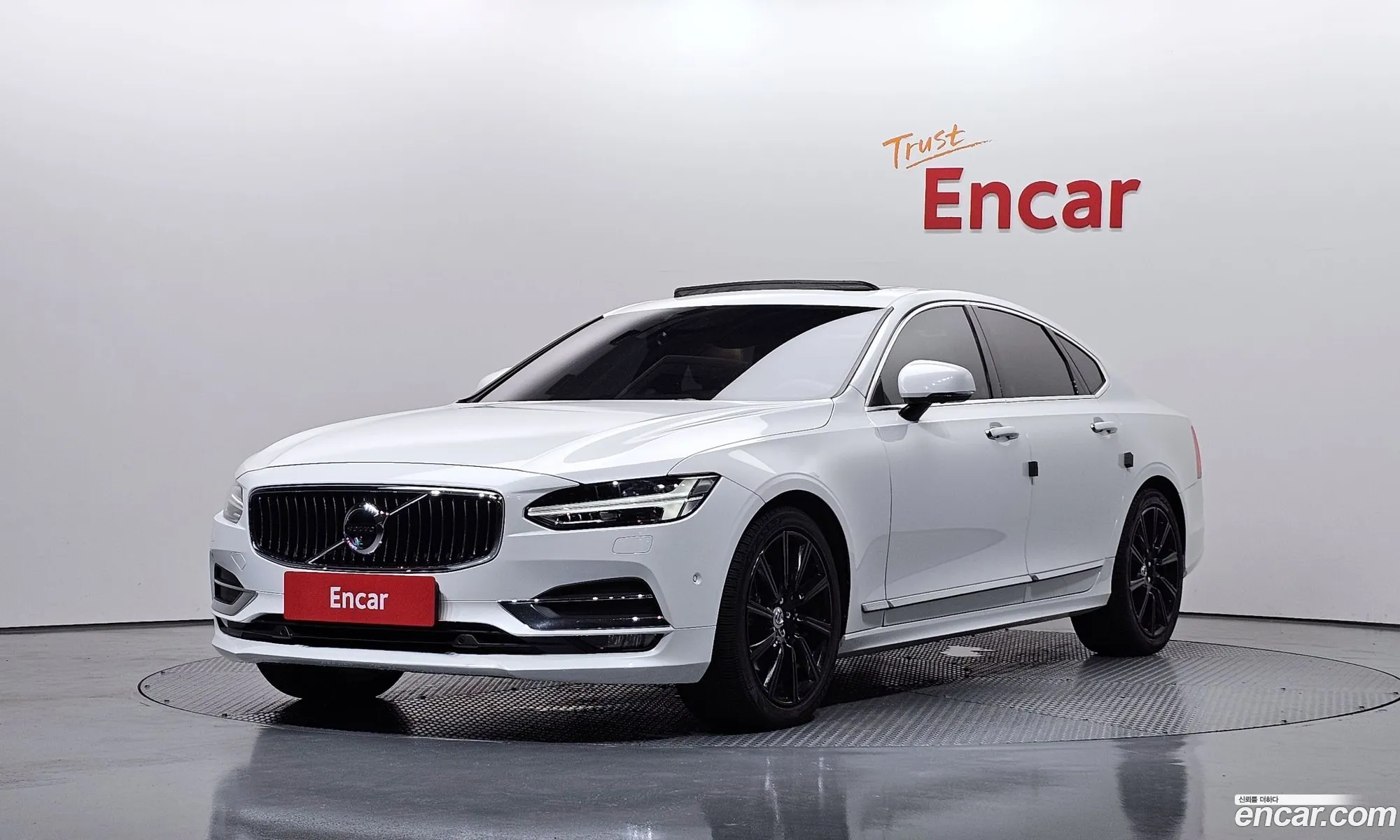 Volvo S90 2019 — 13