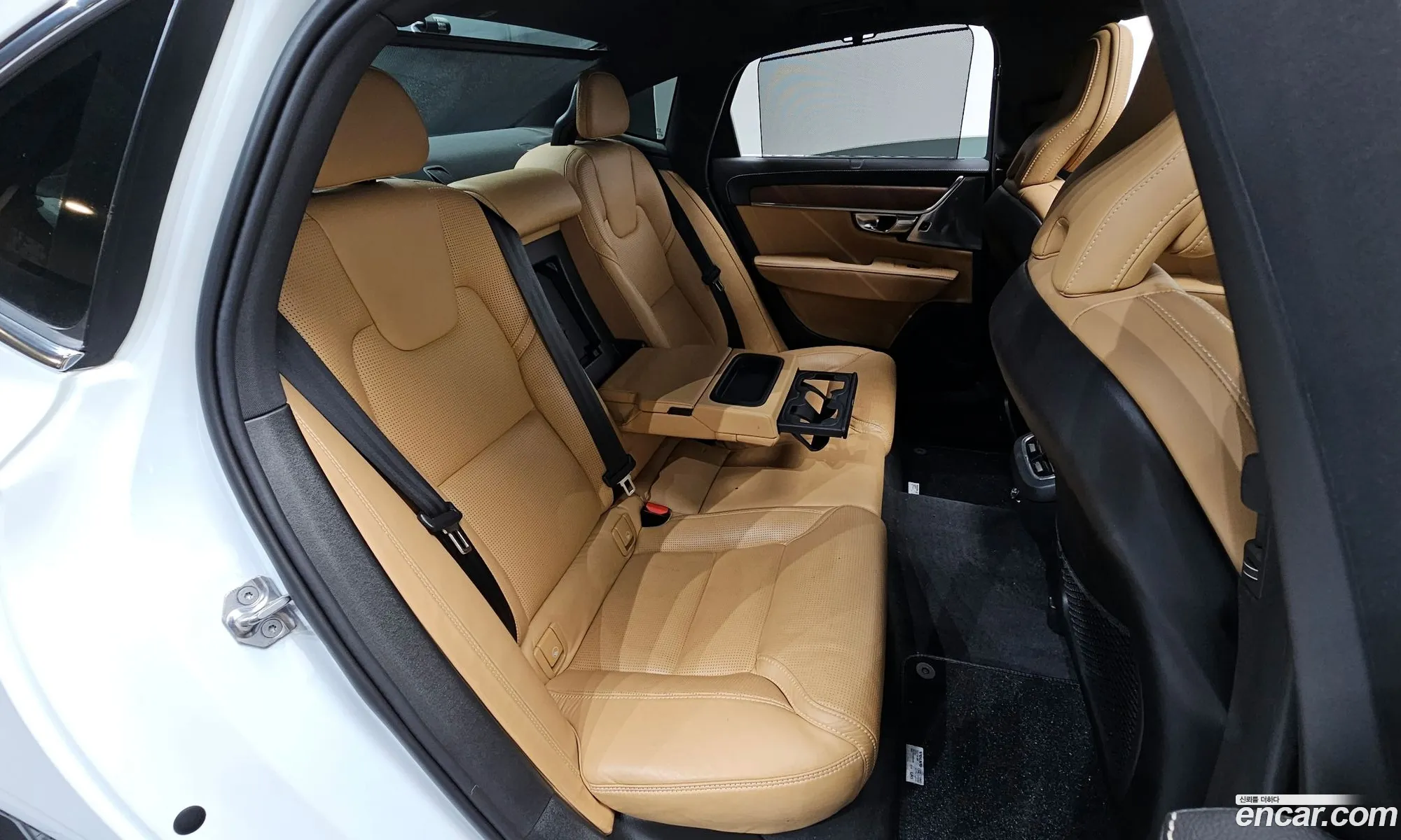 Volvo S90 2019 — 12