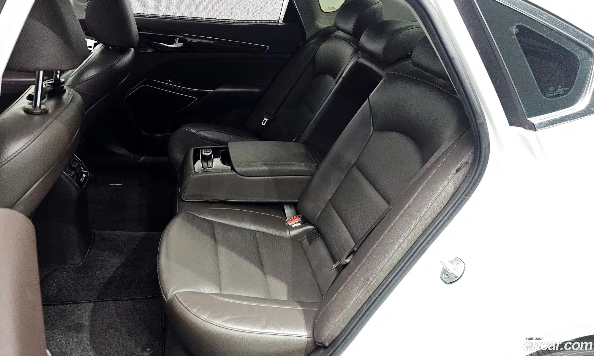 Kia K7 2016 KNALB415BGA039674 — 21