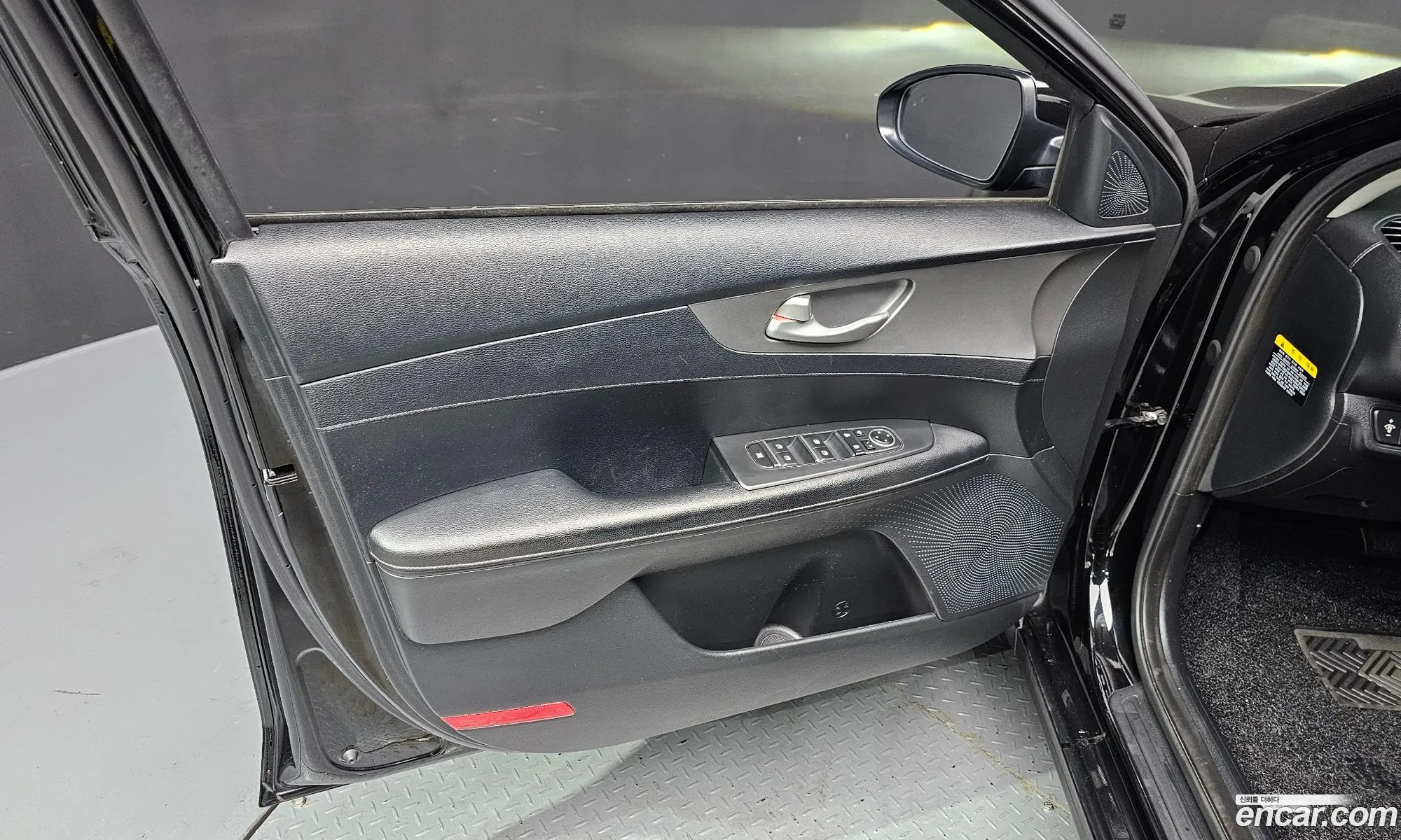 Kia K3 2018 KNAF341BEKA810755 — 24