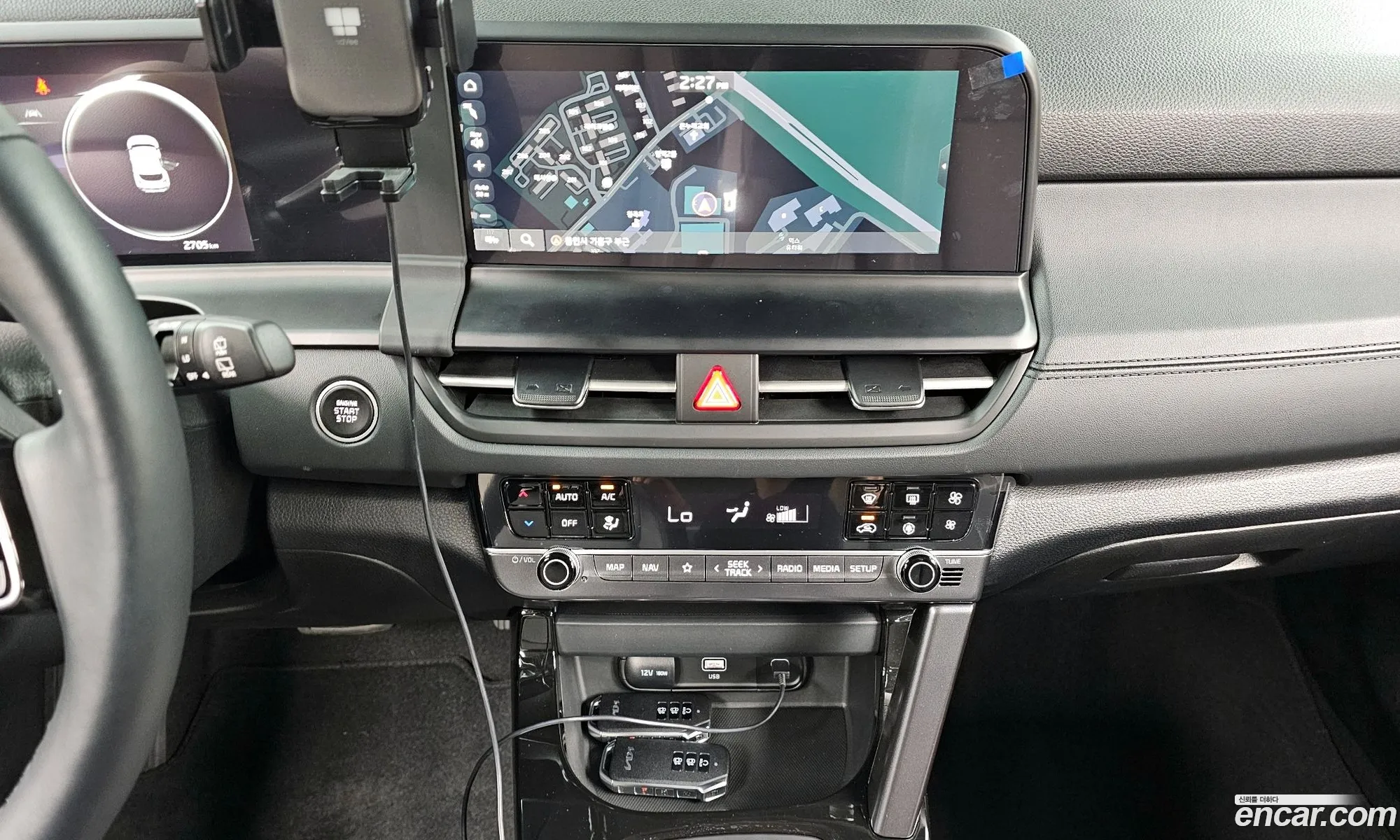 Kia Seltos 2023 KNAET817BRK540256 — 20