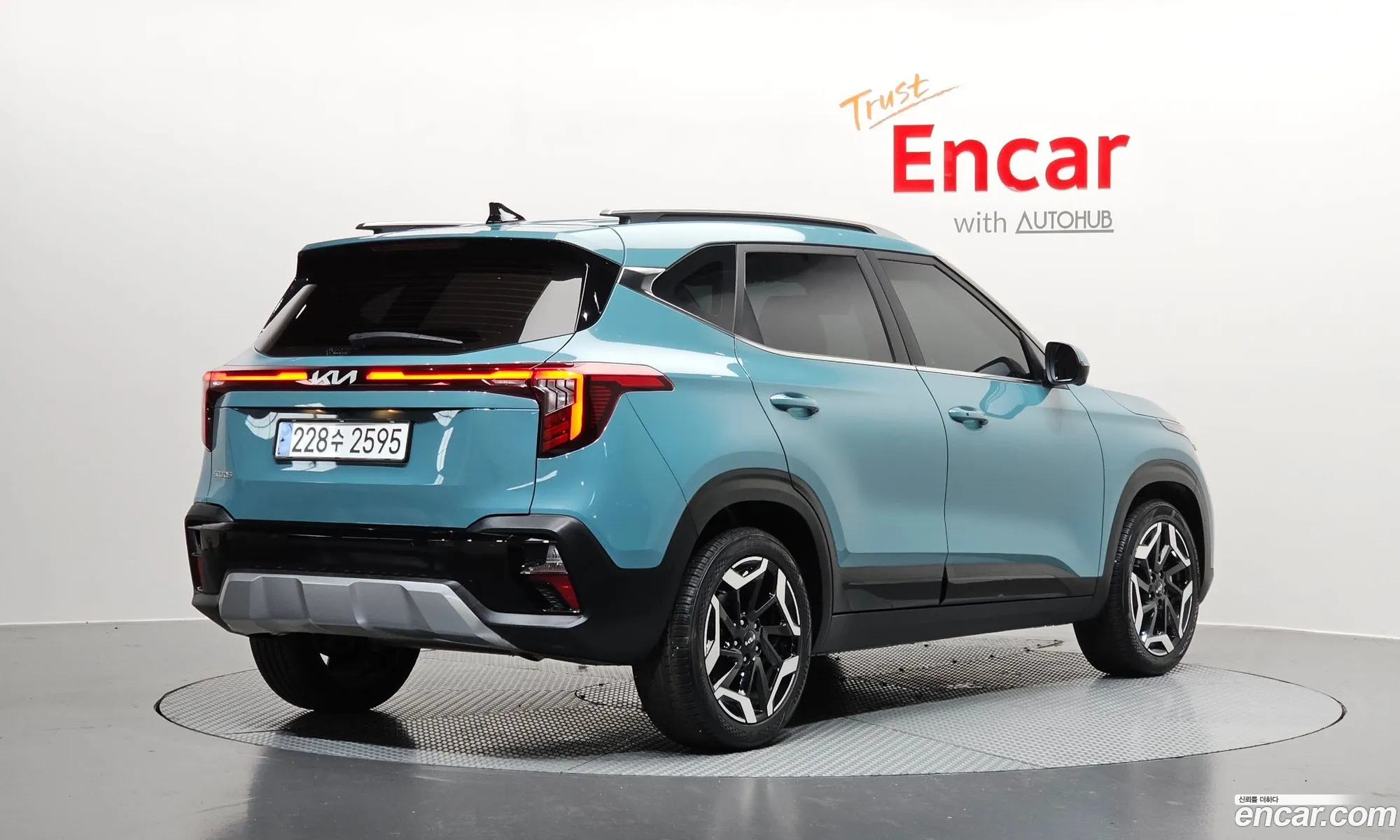 Kia Seltos 2023 KNAET817BRK540256 — 26