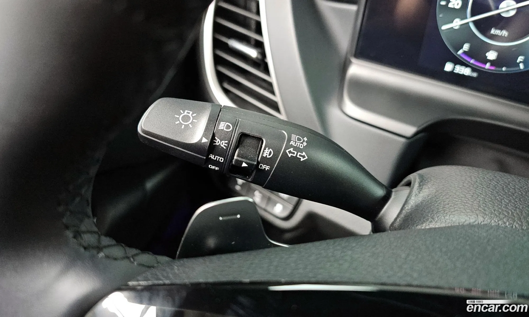 Kia Seltos 2023 KNAET817BRK540256 — 18