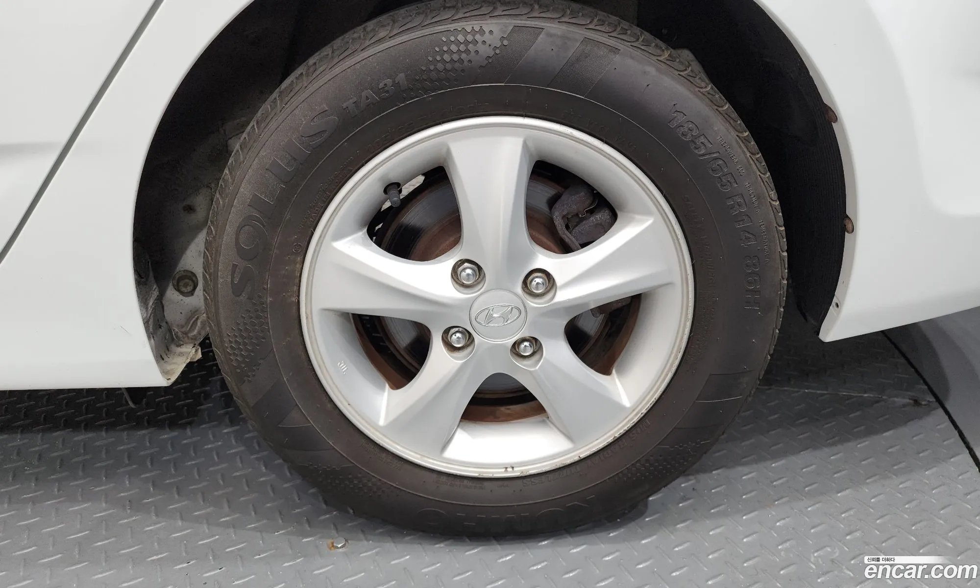 Hyundai Accent 2013 KMHCT41CBDU427898 — 13