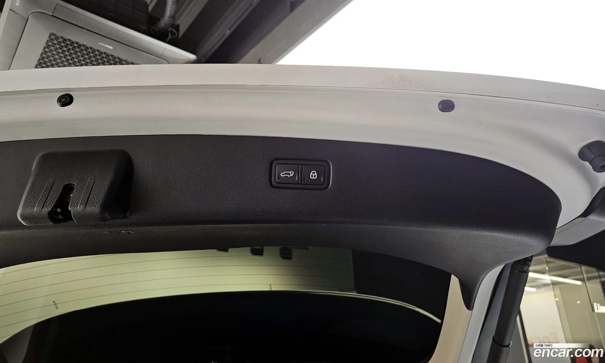 Genesis GV80 2021 KMTHA81BDMU050029 — 30