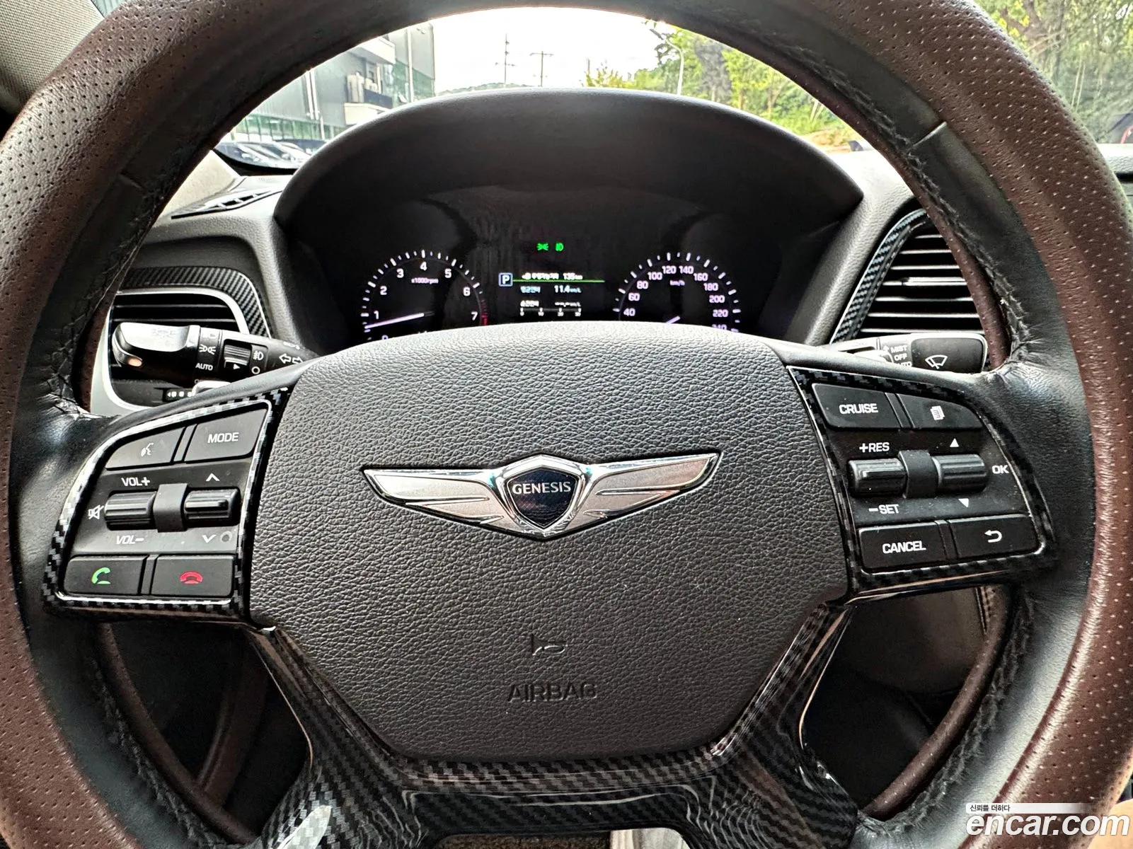 Genesis G80 2018 — 19