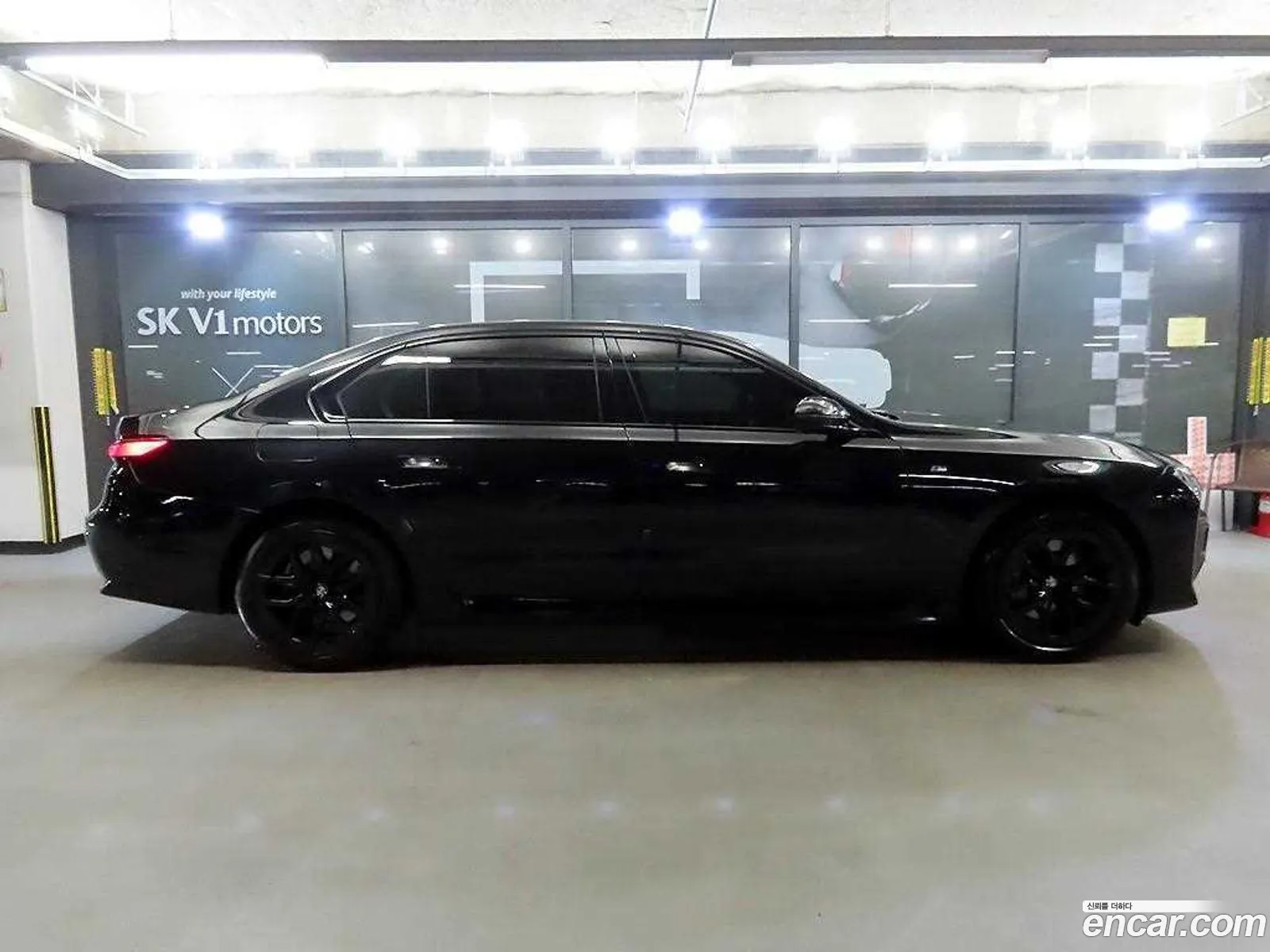 BMW i7 2024 — 14