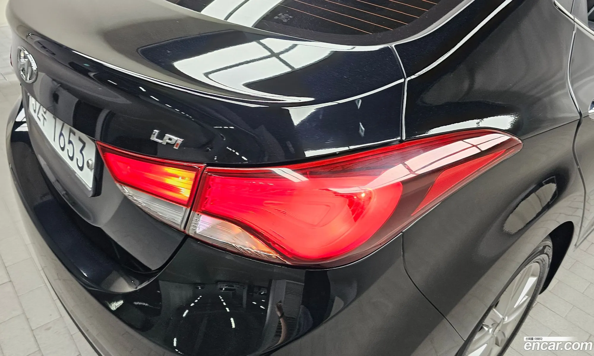 Hyundai Elantra 2015 — 25