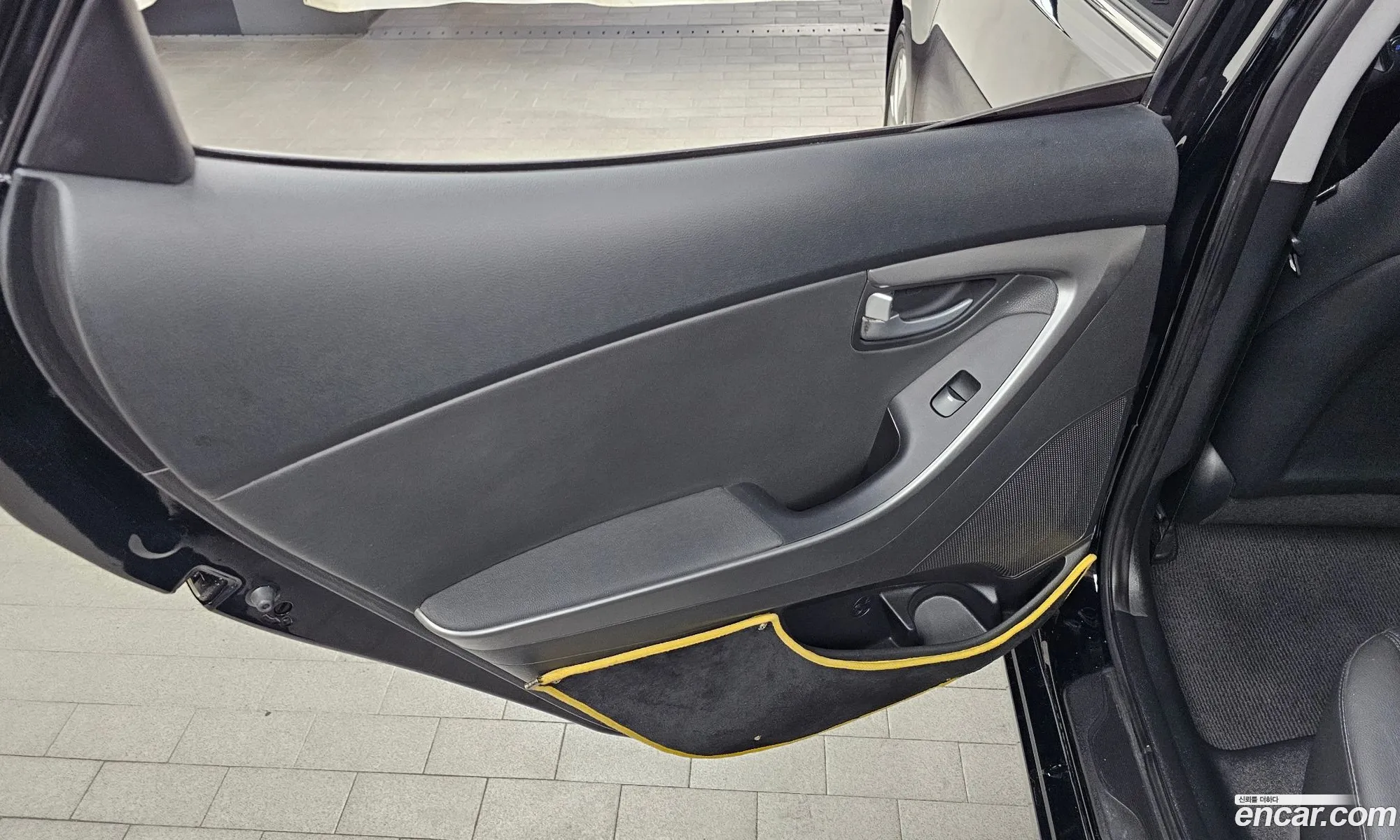 Hyundai Elantra 2015 — 27