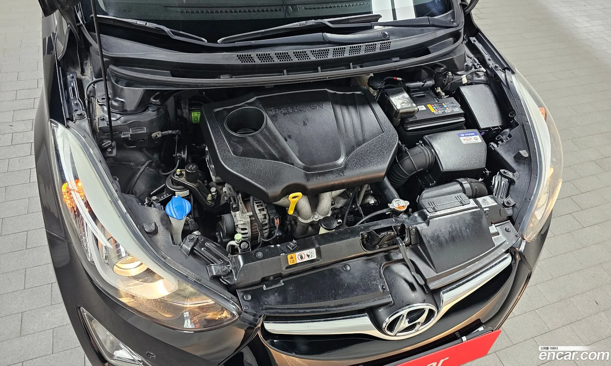 Hyundai Elantra 2015 — 23