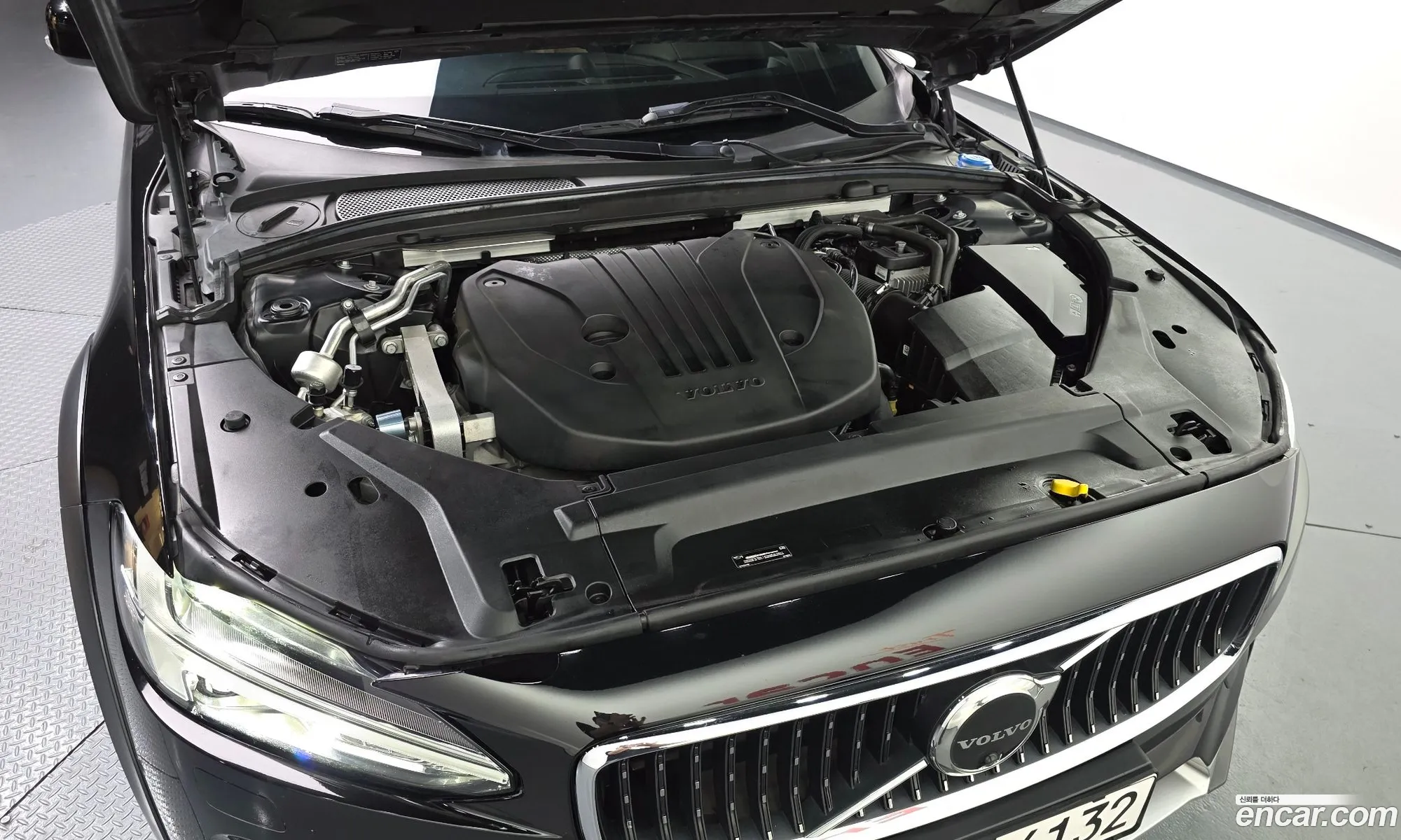 Volvo V90 Cross Country 2020 — 19