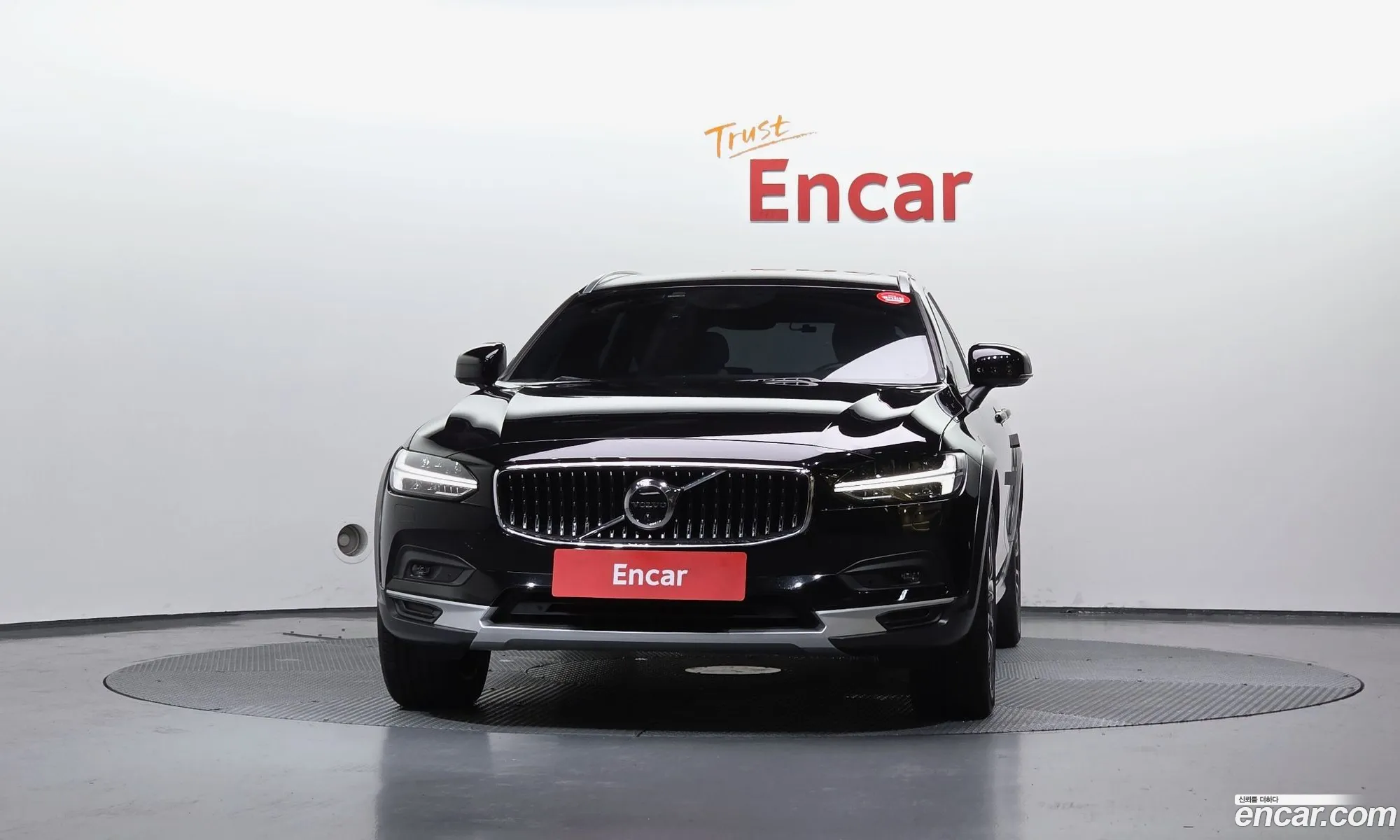 Volvo V90 Cross Country 2020 — 12