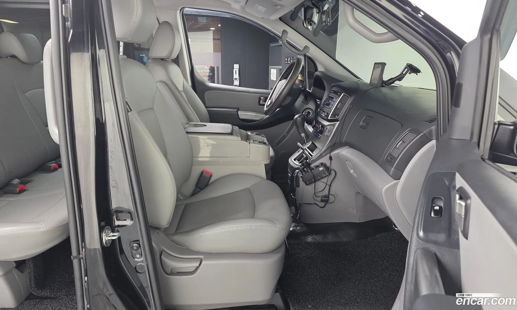 Hyundai Grand Starex 2020 — 3