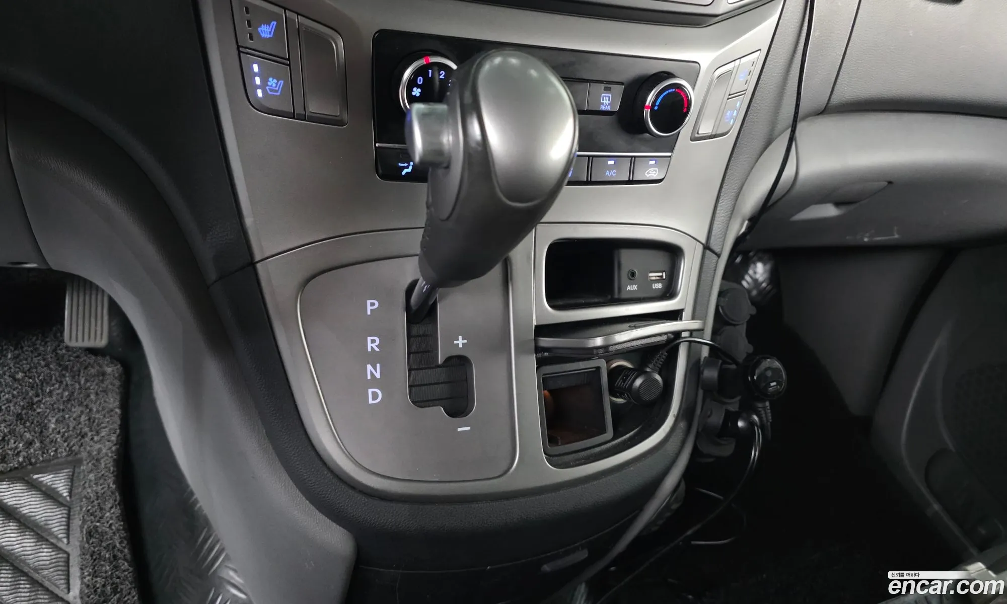 Hyundai Grand Starex 2020 — 17