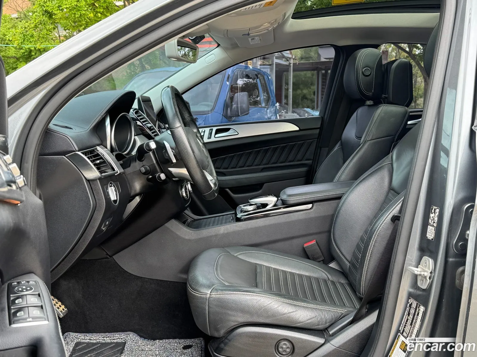 Mercedes-Benz GLE-Class W166 2017 — 10