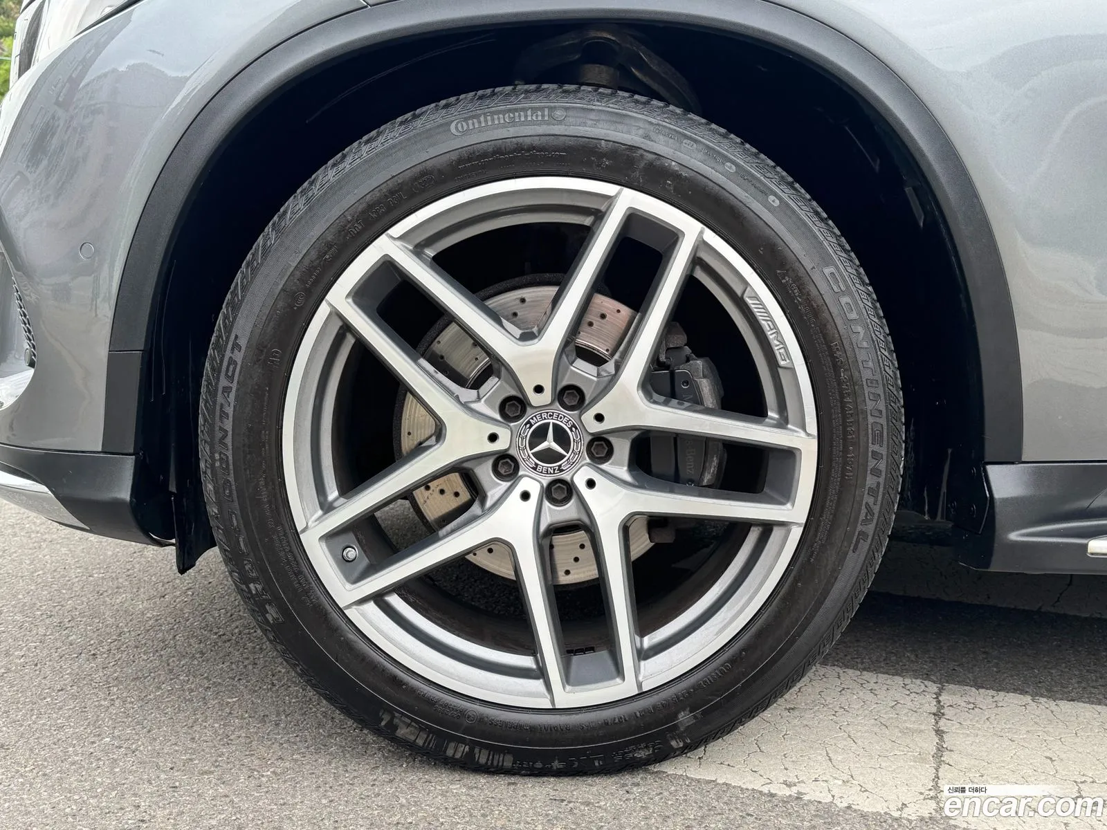 Mercedes-Benz GLE-Class W166 2017 — 13