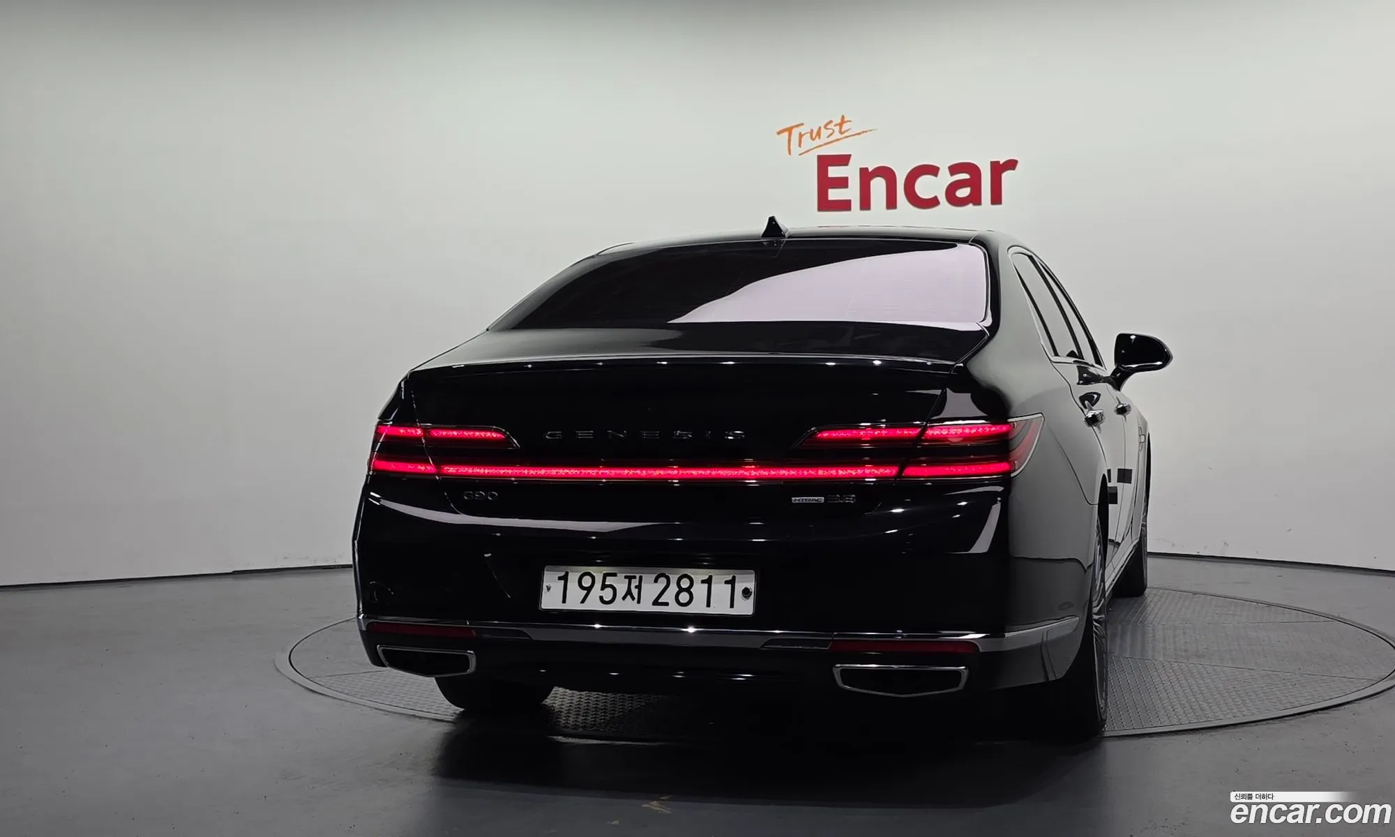 Genesis G90 2019 KMHG141DDLU077477 — 8