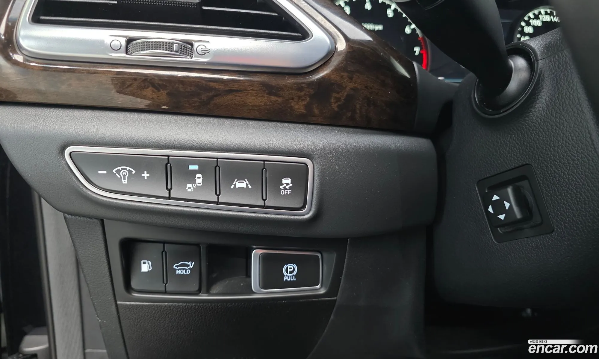 Genesis G90 2019 KMHG141DDLU077477 — 15