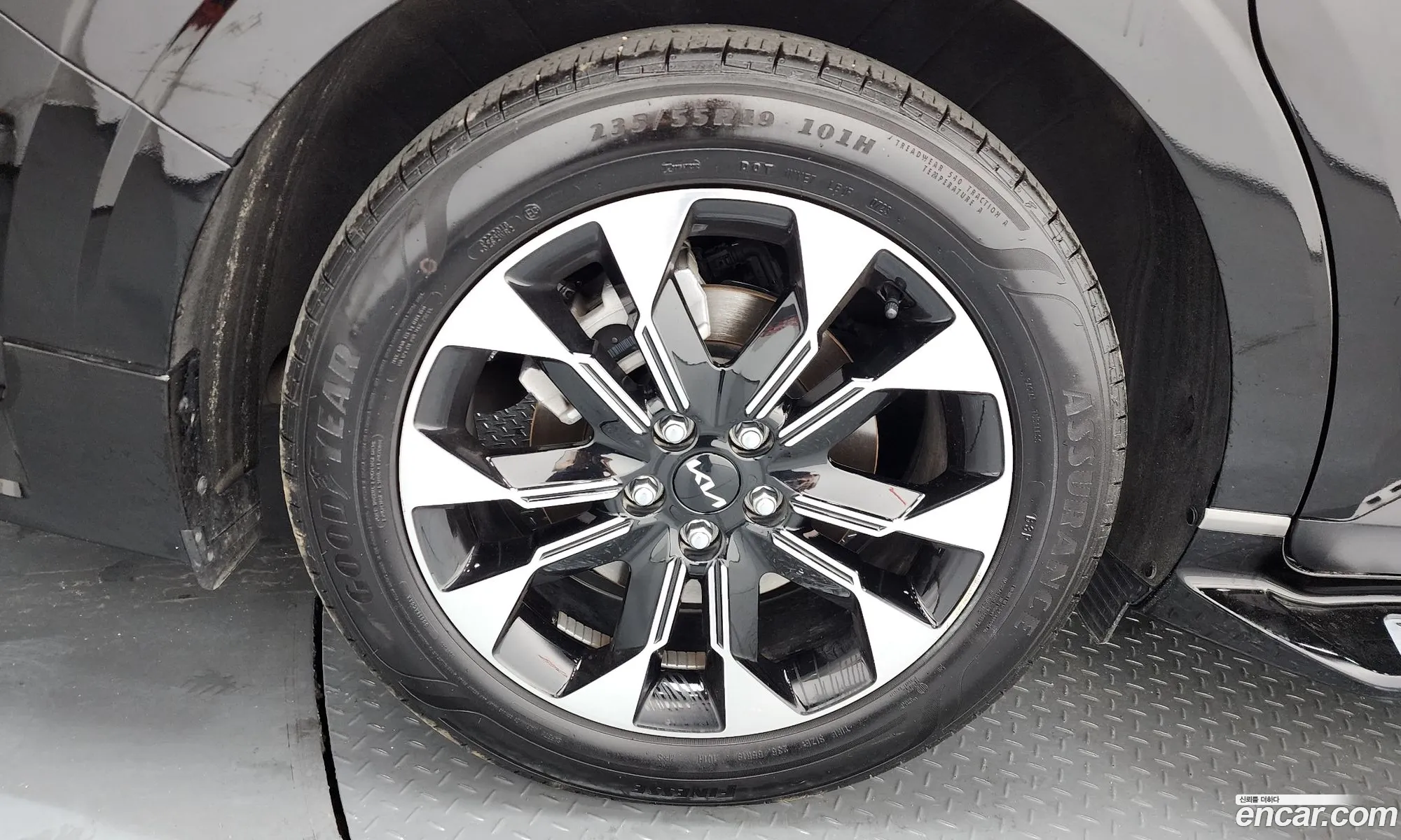 Kia Carnival 2023 KNANB813BPS304409 — 20