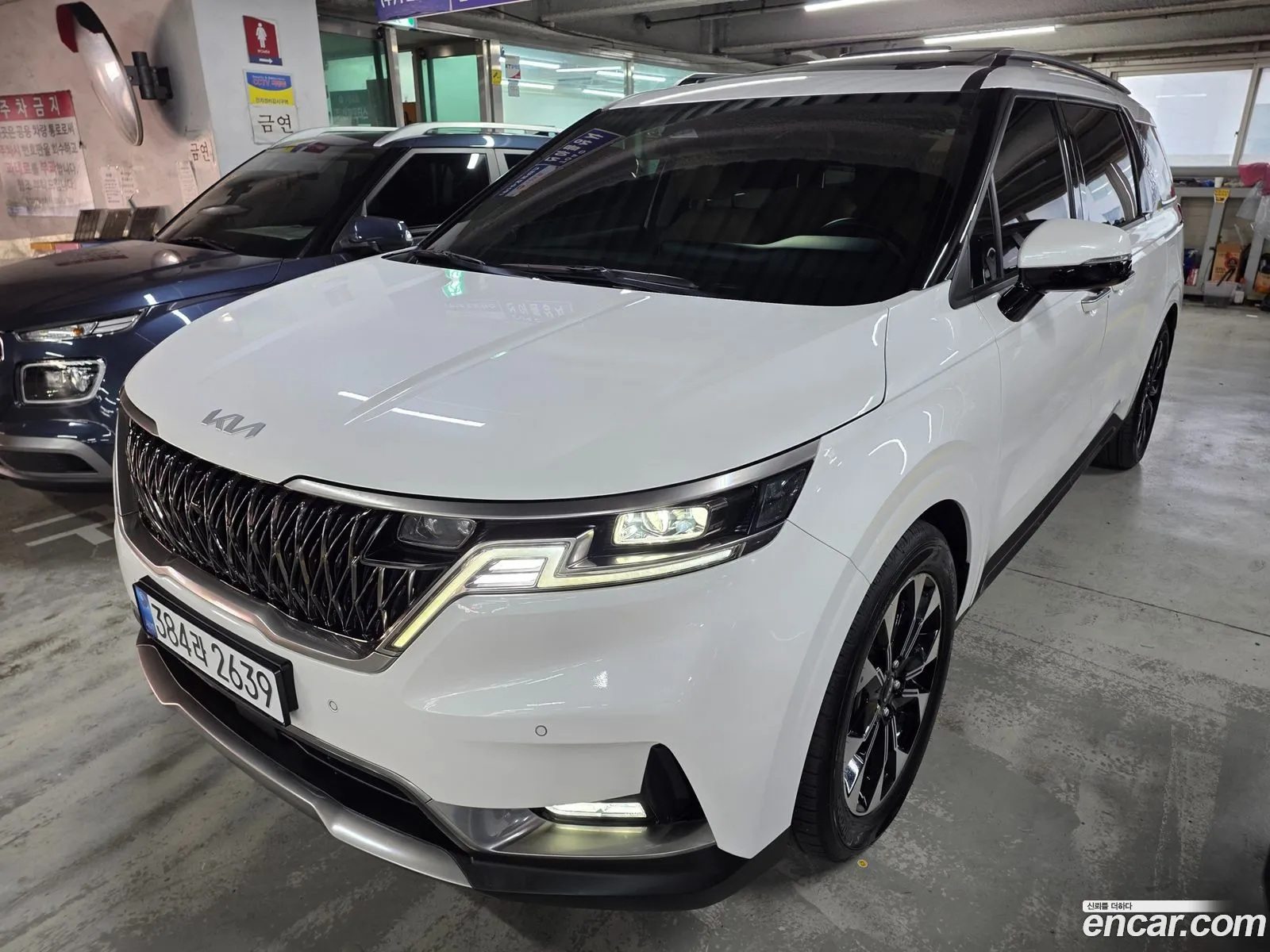 Kia Carnival 2022 — 17