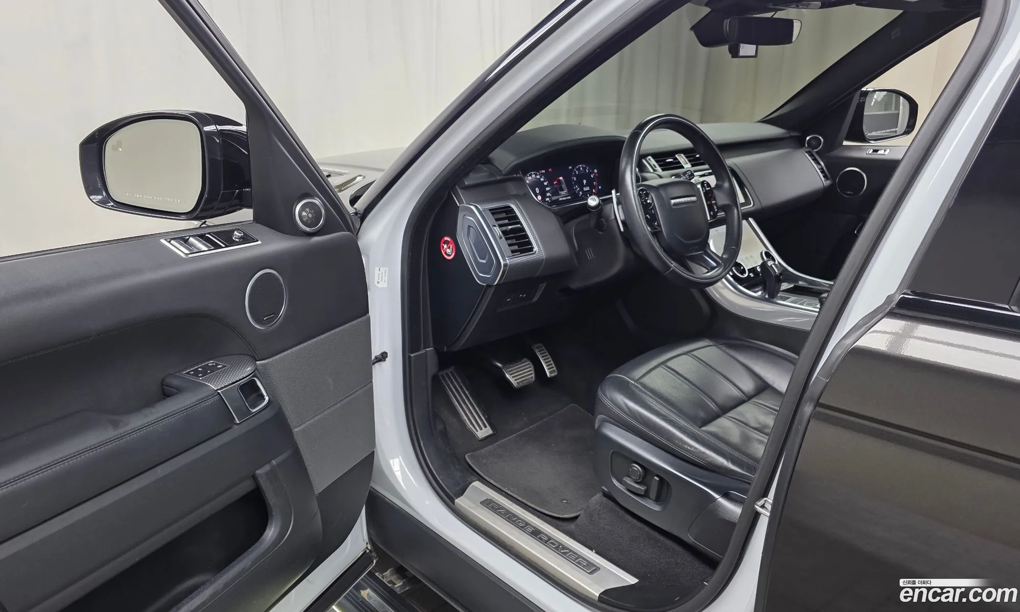 Land Rover Range Rover Sport 2019 — 9