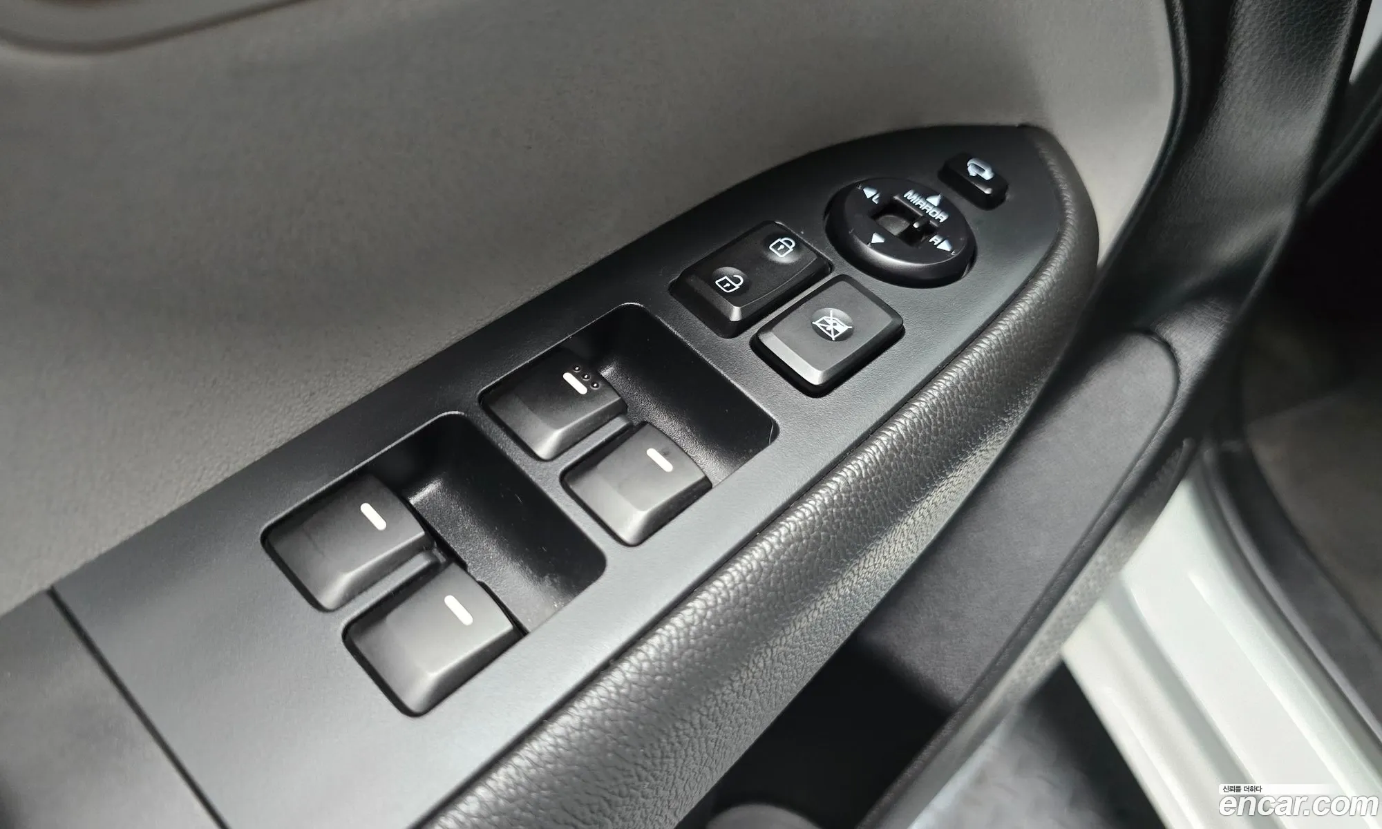 Kia Ray 2022 KNACF911BNT295568 — 5