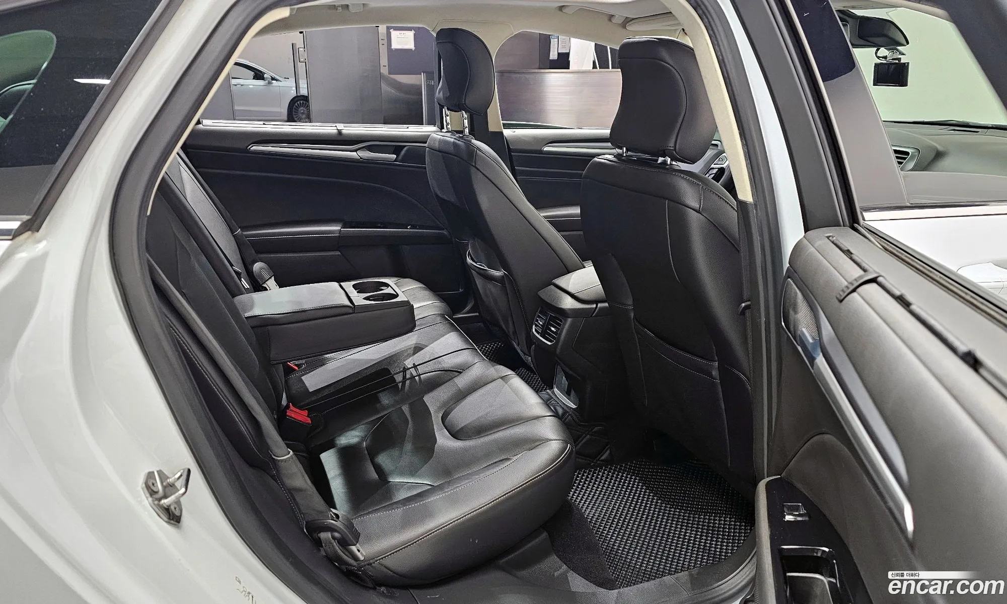 Ford Mondeo 2016 WF0DXXWPCHGE27090 — 17