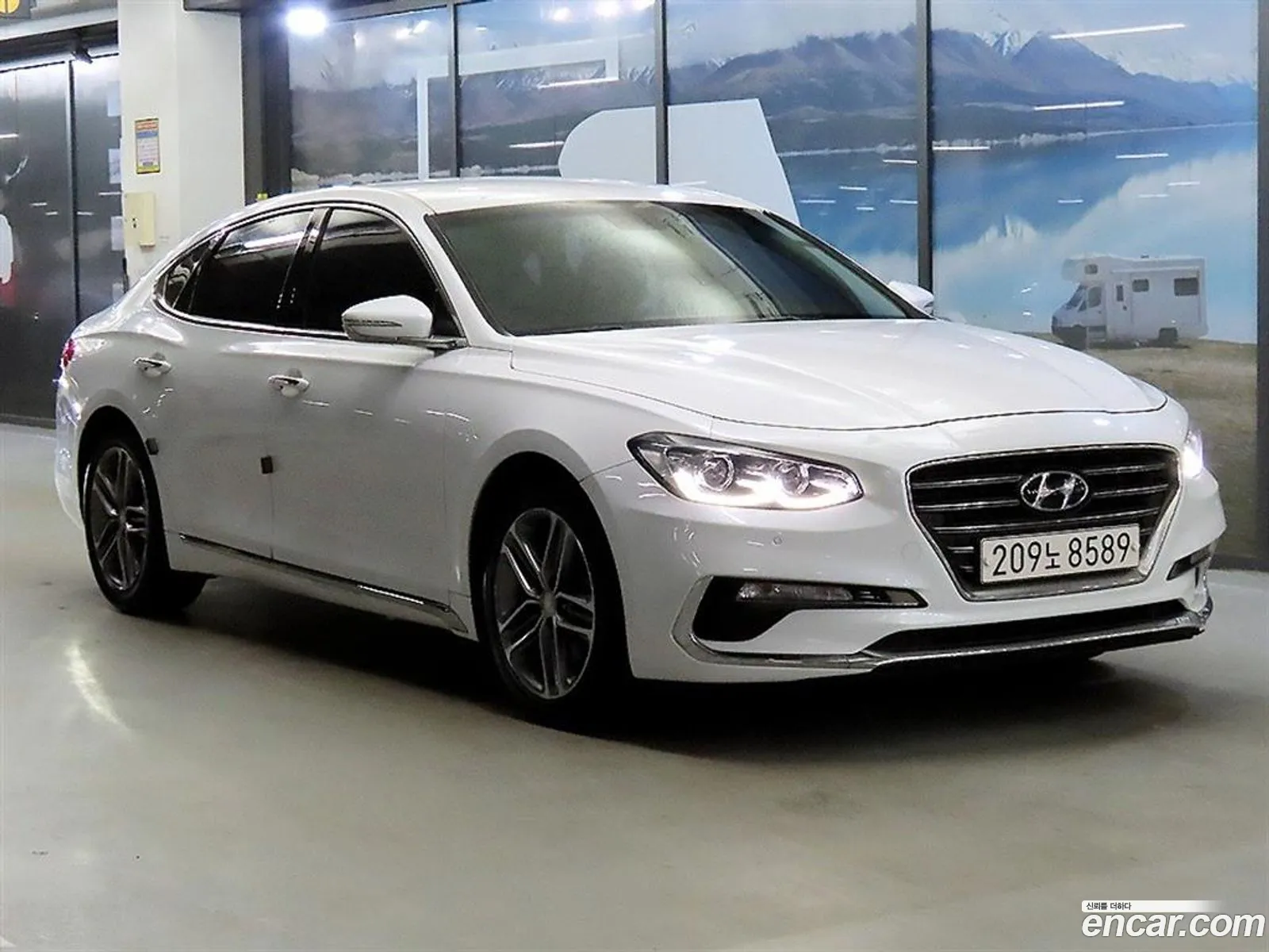 Hyundai Grandeur IG 2018 — 17