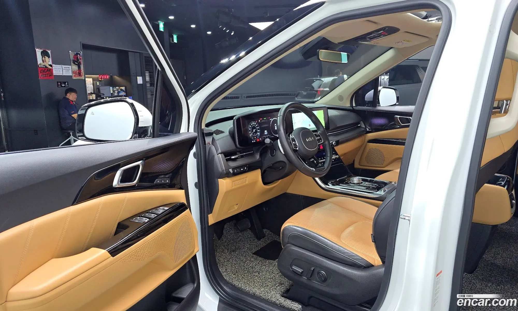 Kia Carnival 2022 KNANE81BBPS230787 — 6