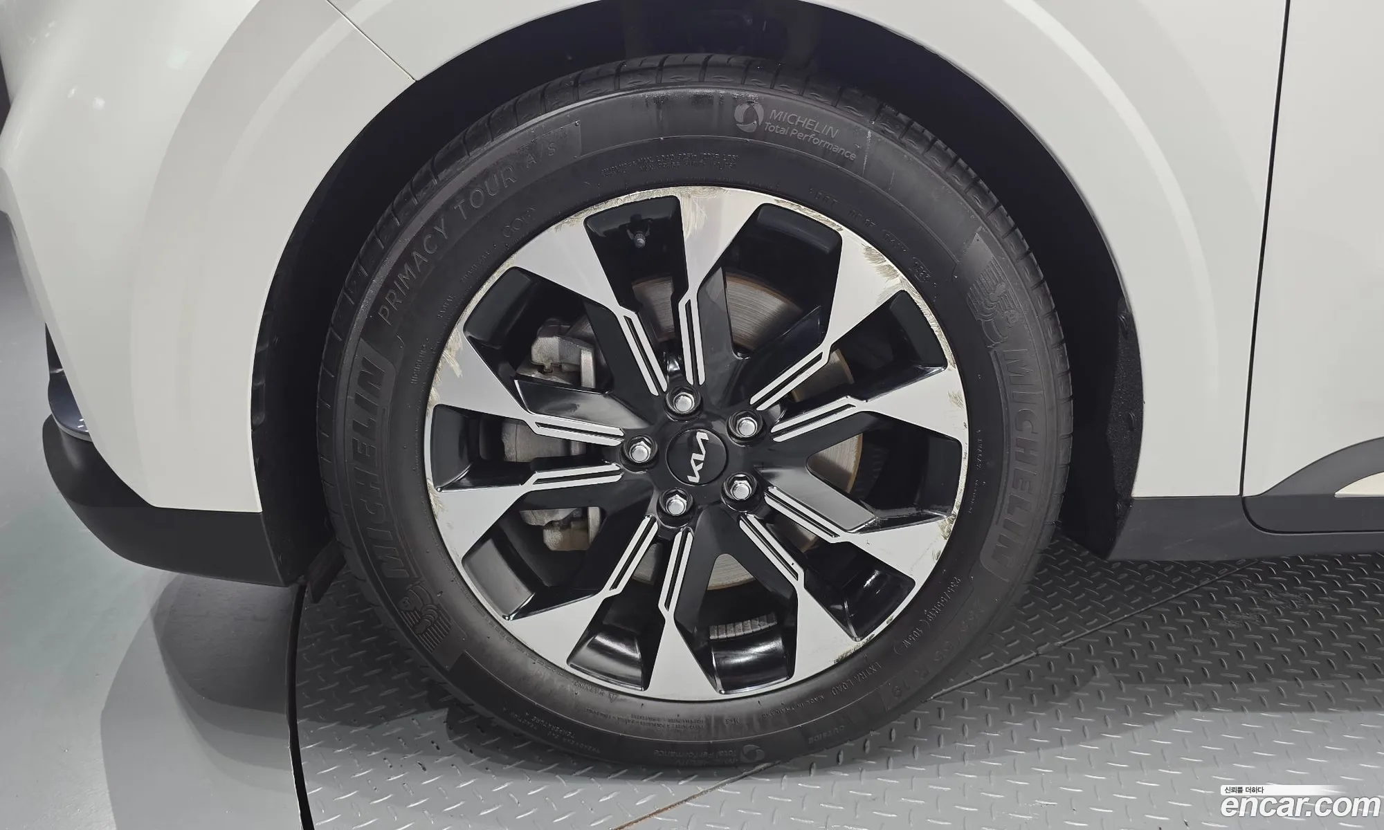 Kia Carnival 2022 KNANE81BBPS230787 — 16