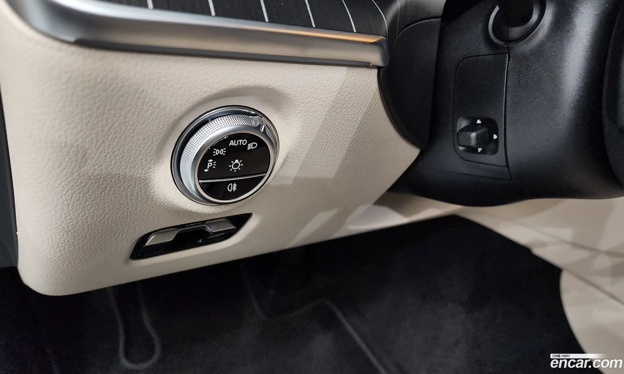 Mercedes-Benz C-Class W206 2023 — 28