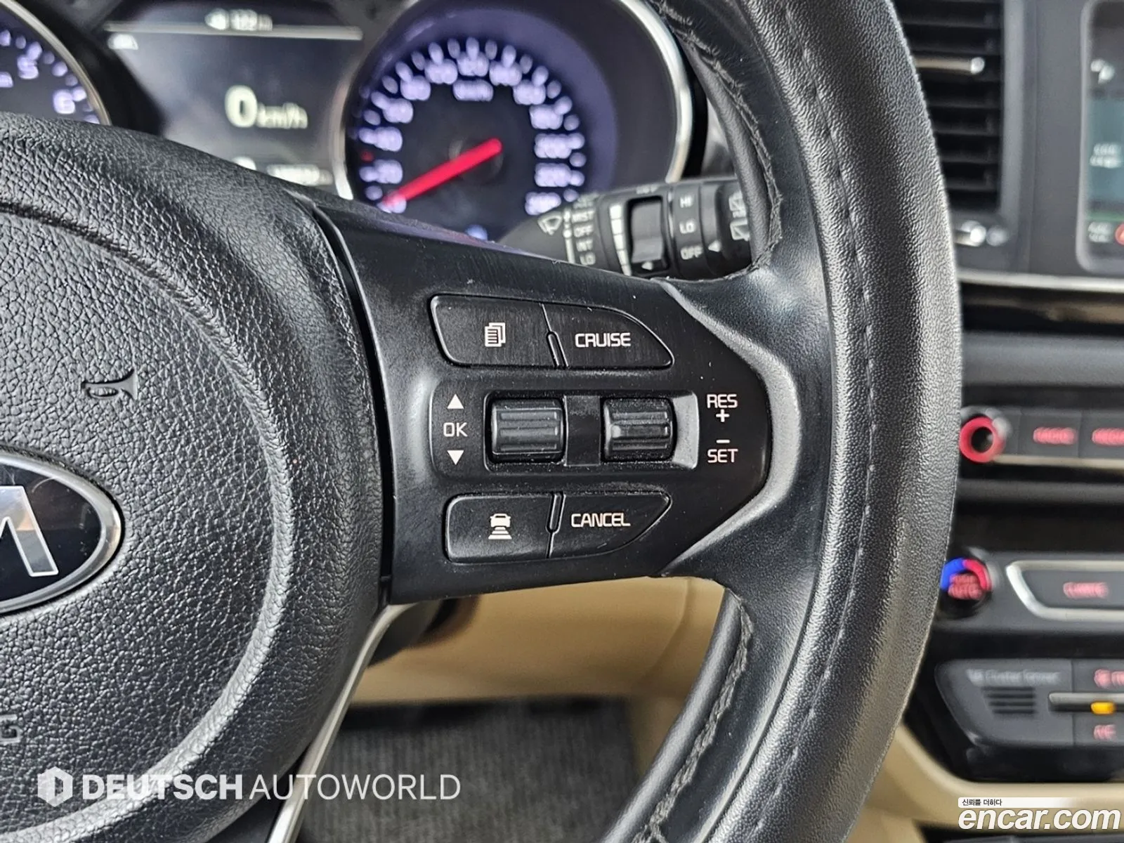 Kia Carnival 2019 — 19