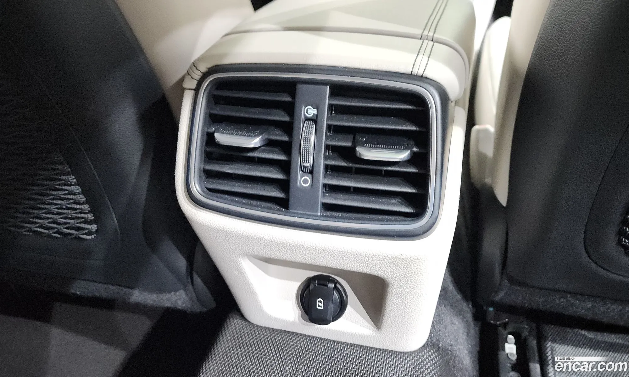Genesis G70 2021 KMTG341ADMU083706 — 26