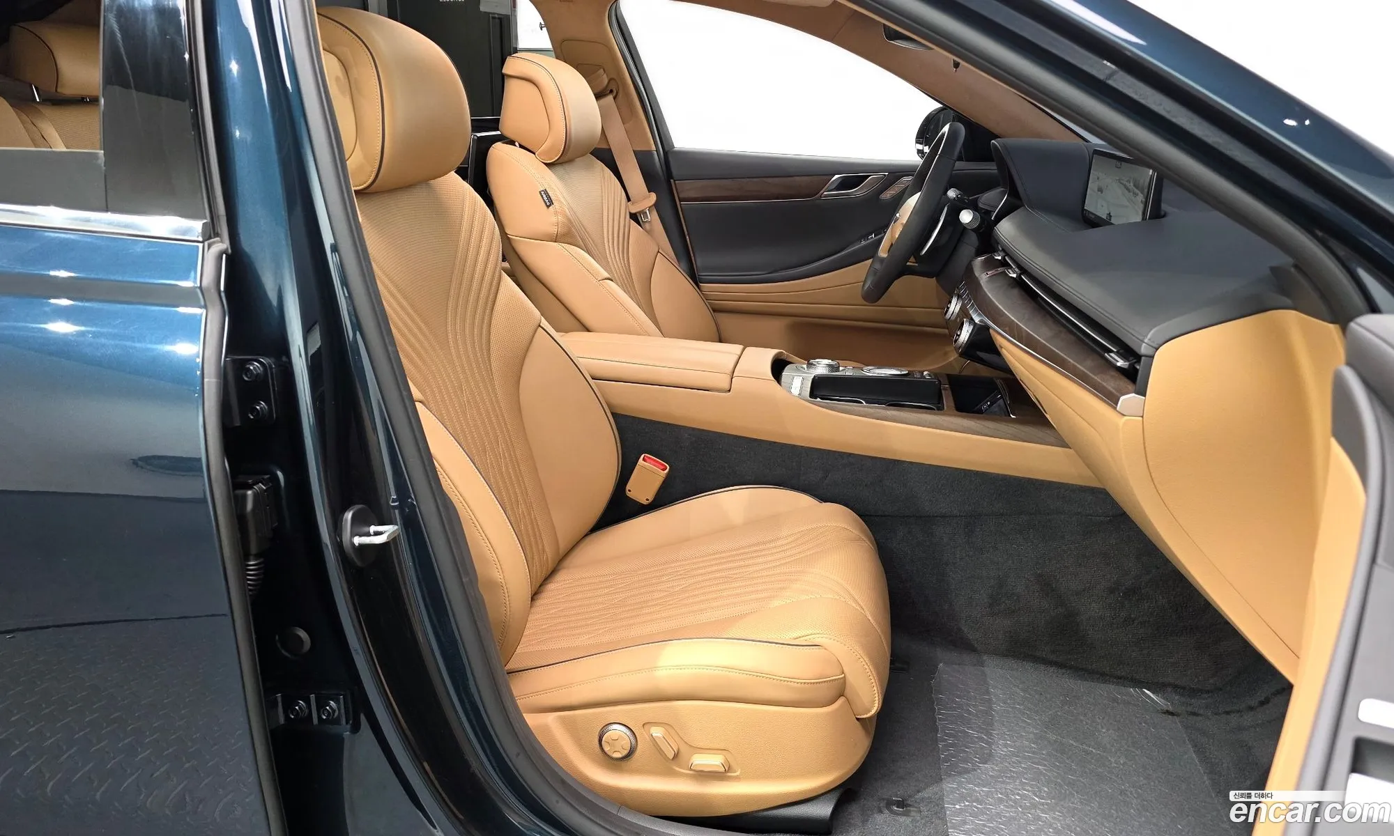 Genesis G80 2022 KMTGB41CDNU143737 — 28
