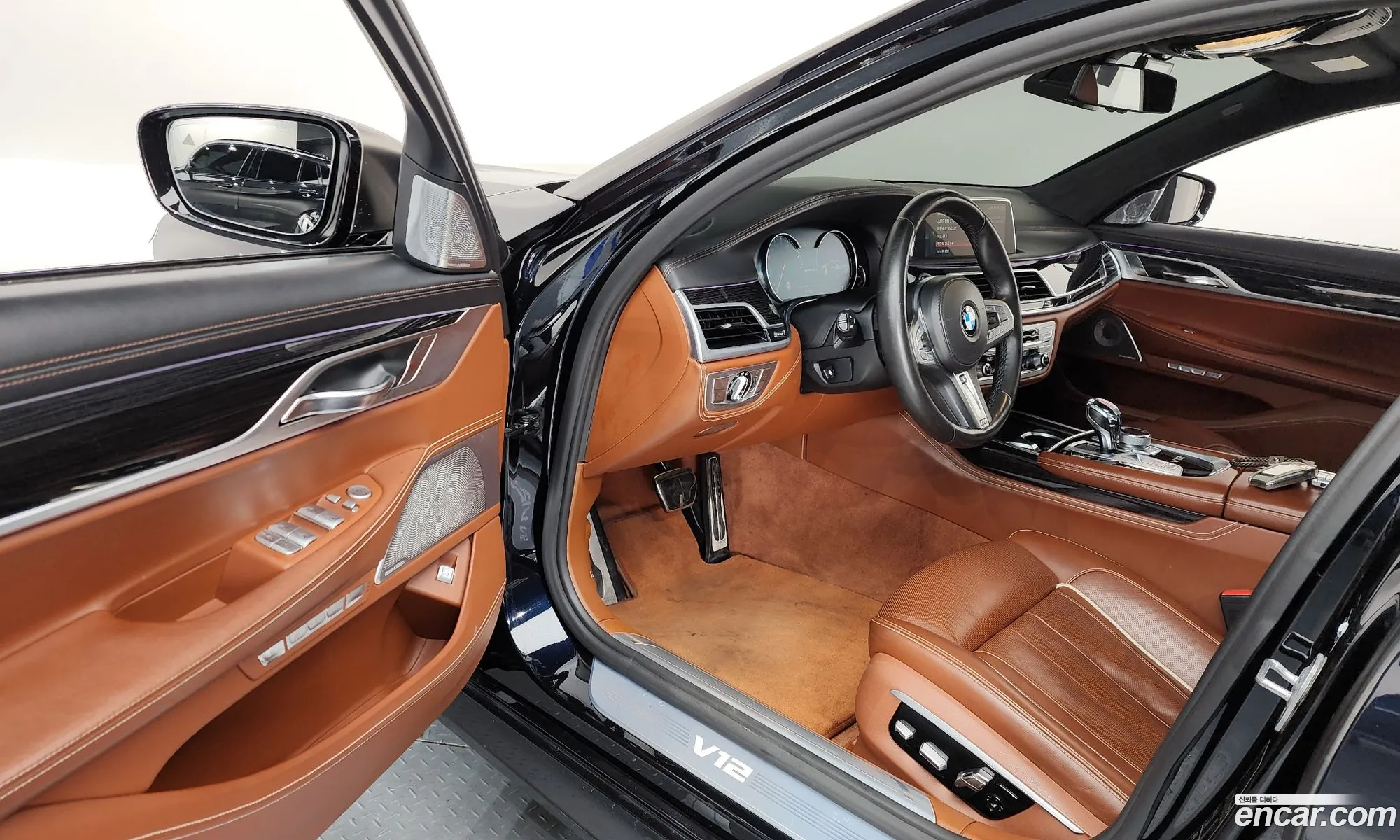 BMW 7 Series 2018 — 17